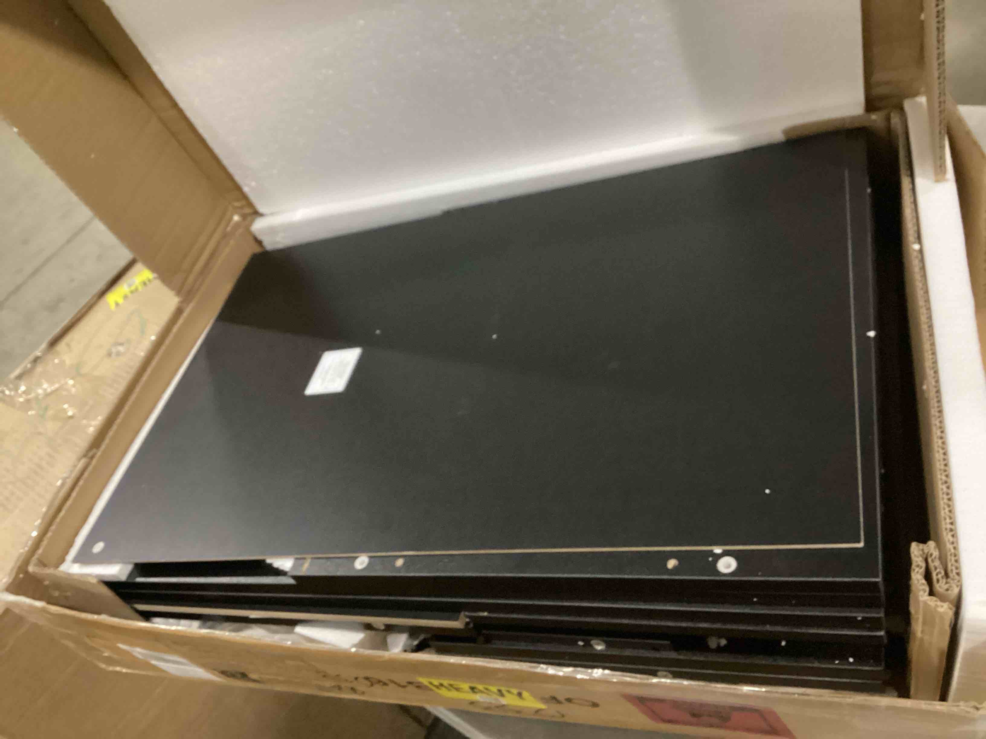 https://s3.amazonaws.com/lotting-images-prod/bidfta/GRN6729660_1729860265688.jpeg
