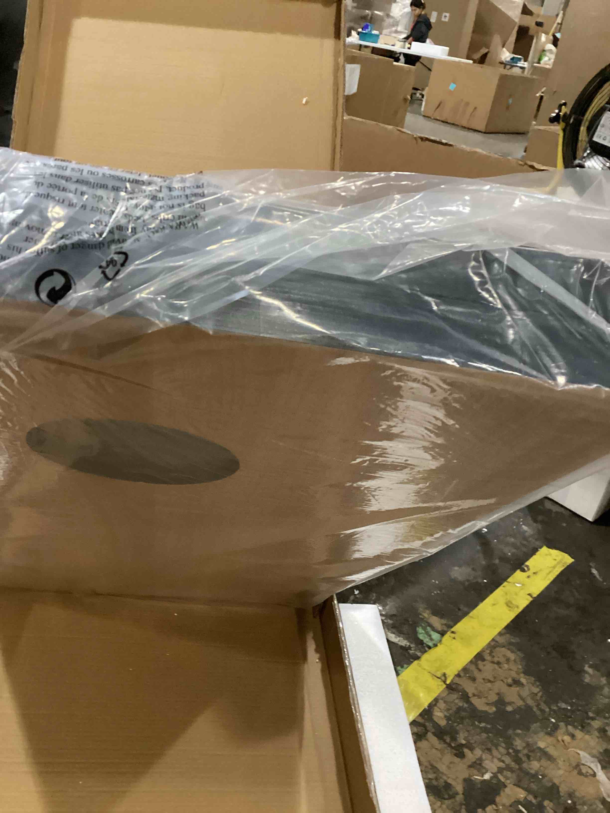 https://s3.amazonaws.com/lotting-images-prod/bidfta/GRN6729669_1729862127103.jpeg