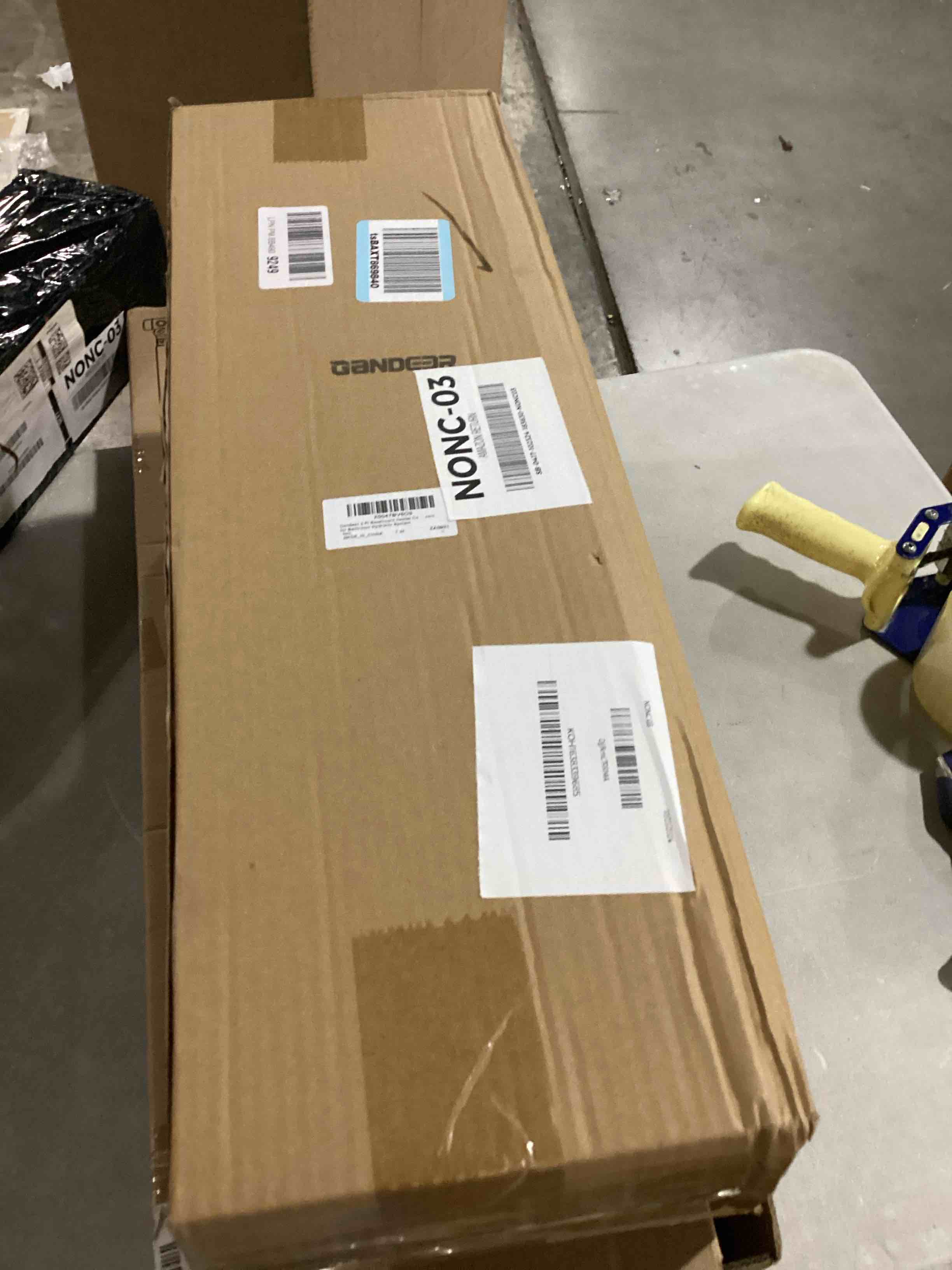 https://s3.amazonaws.com/lotting-images-prod/bidfta/GRN6729948_1730909939062.jpeg