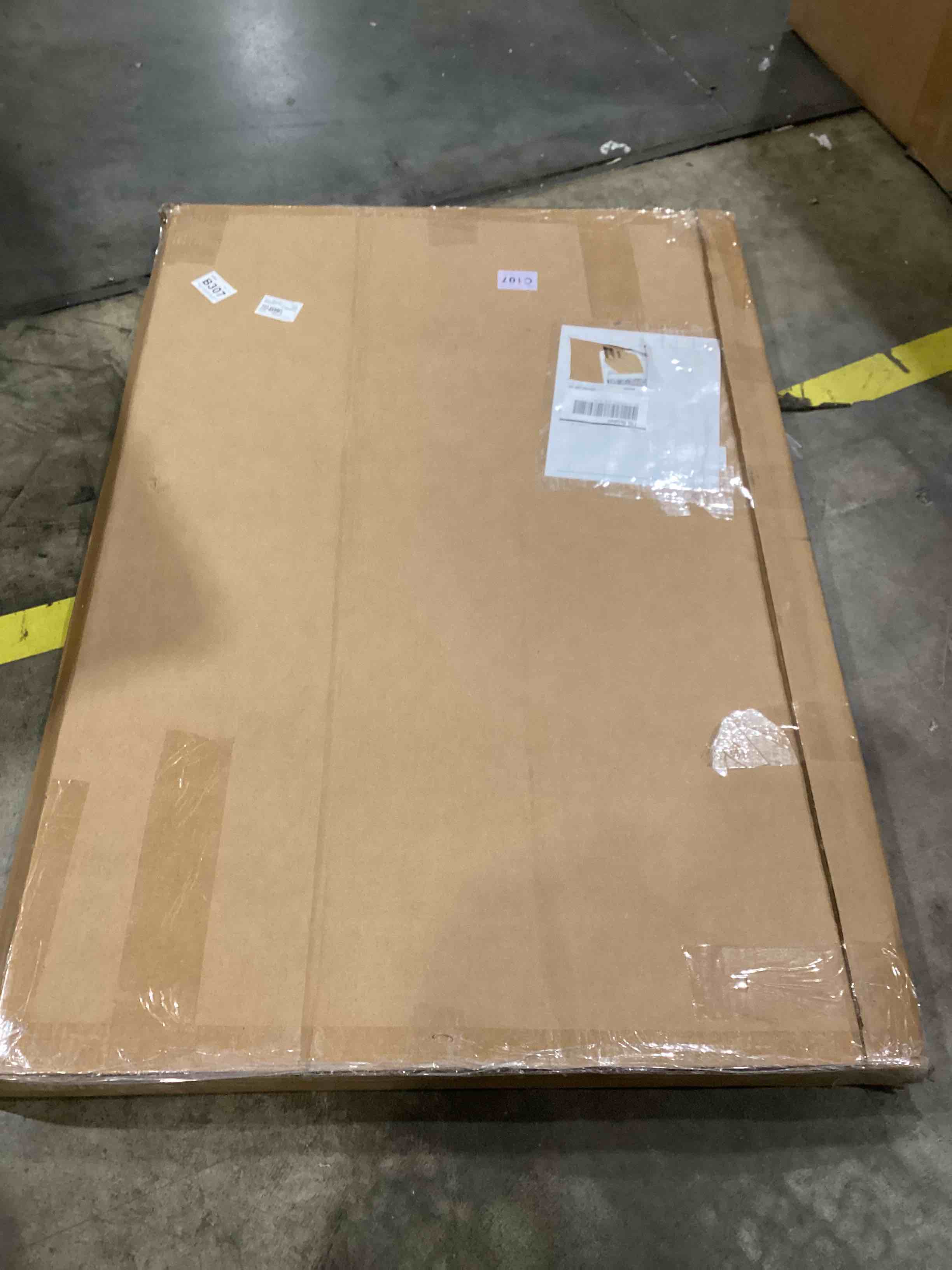 https://s3.amazonaws.com/lotting-images-prod/bidfta/GRN6731860_1730224727569.jpeg