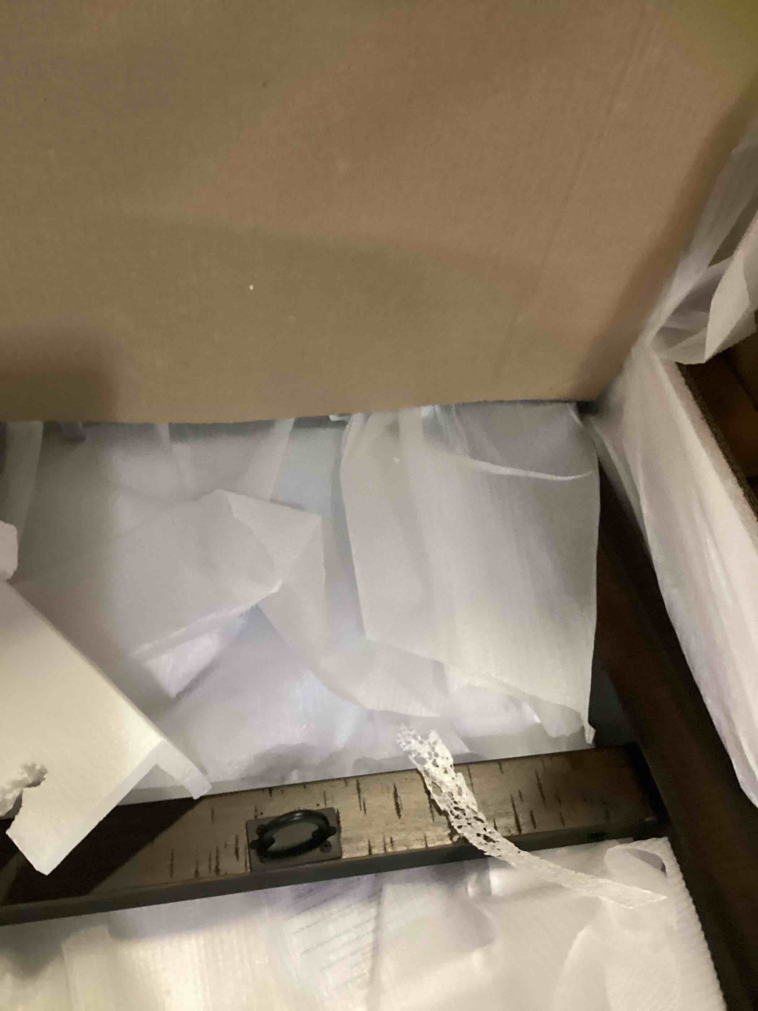 https://s3.amazonaws.com/lotting-images-prod/bidfta/GRN6732449_1729344033078.jpeg