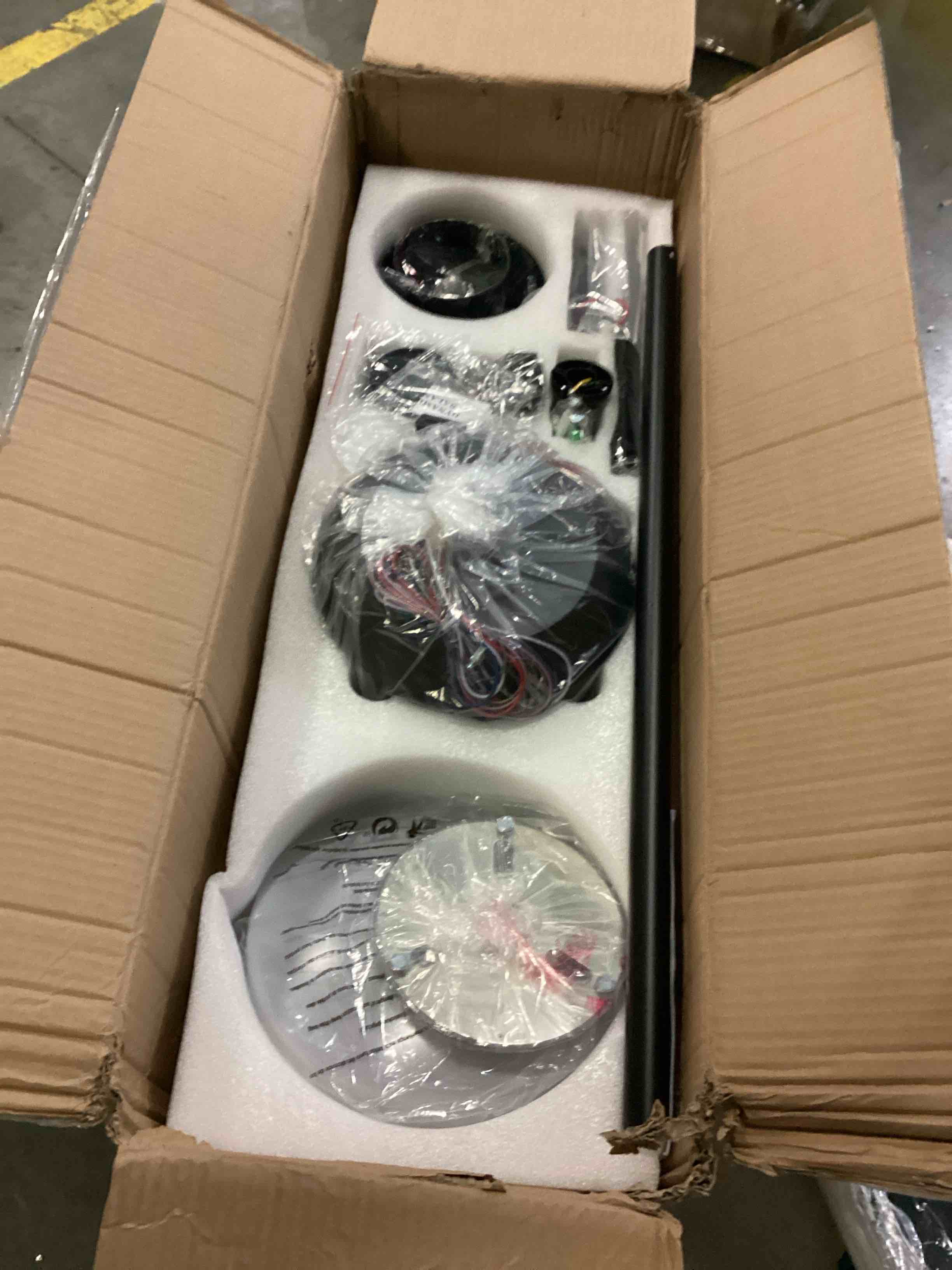 https://s3.amazonaws.com/lotting-images-prod/bidfta/GRN6732489_1729358984014.jpeg
