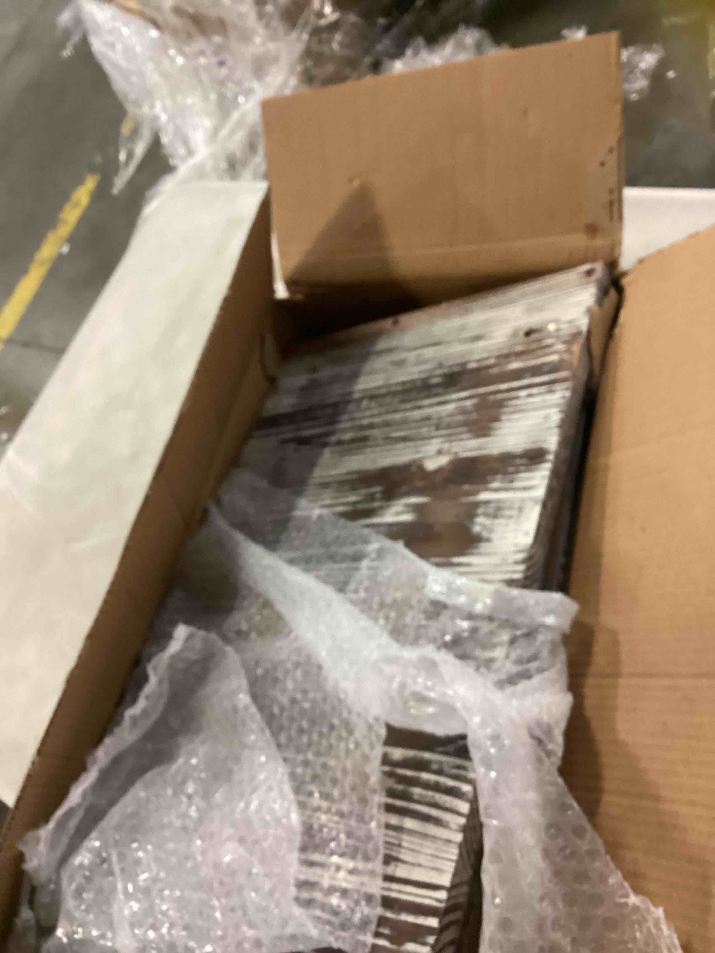 https://s3.amazonaws.com/lotting-images-prod/bidfta/GRN6732646_1729603395851.jpeg