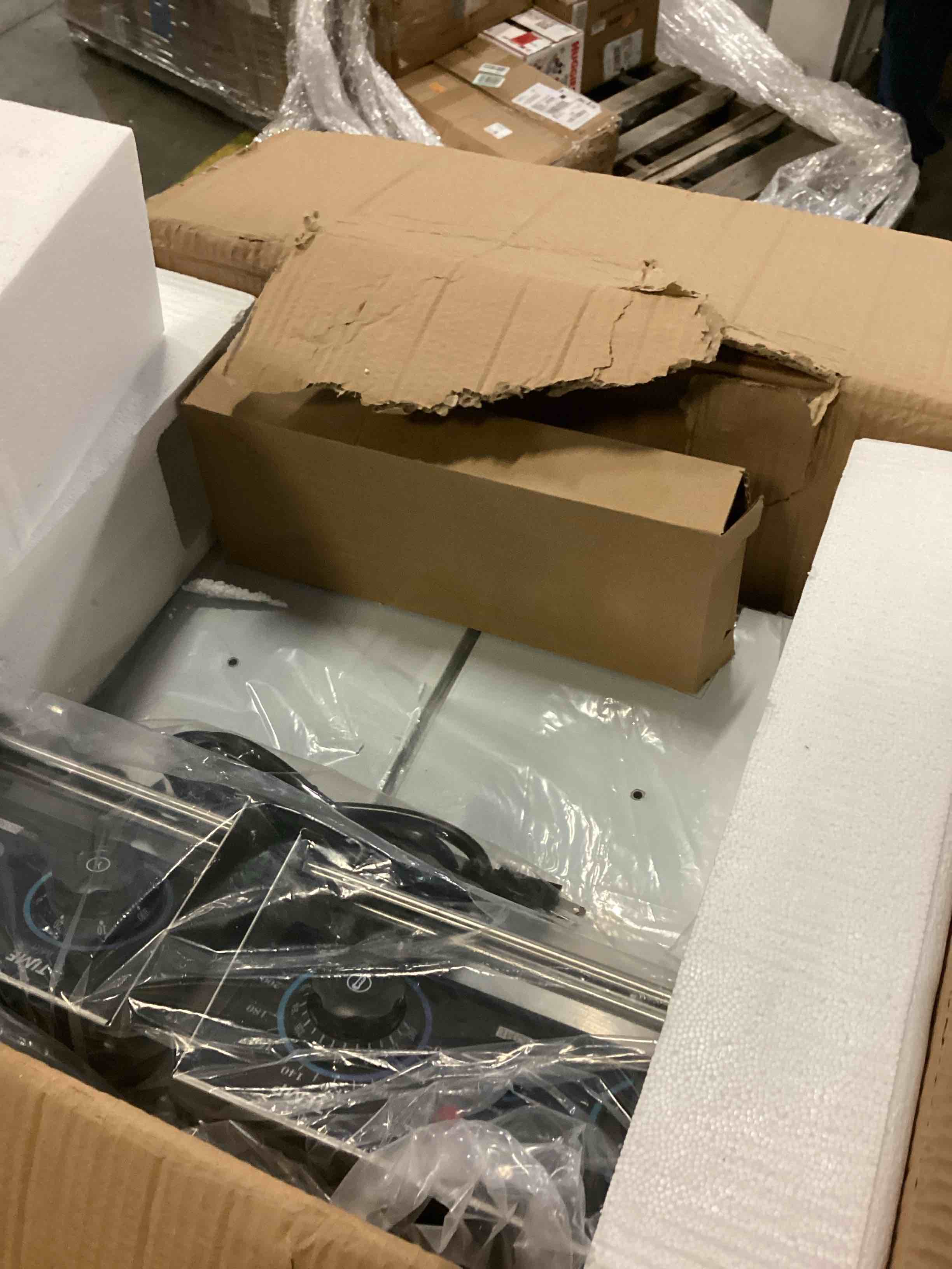 https://s3.amazonaws.com/lotting-images-prod/bidfta/GRN6733110_1730200544663.jpeg