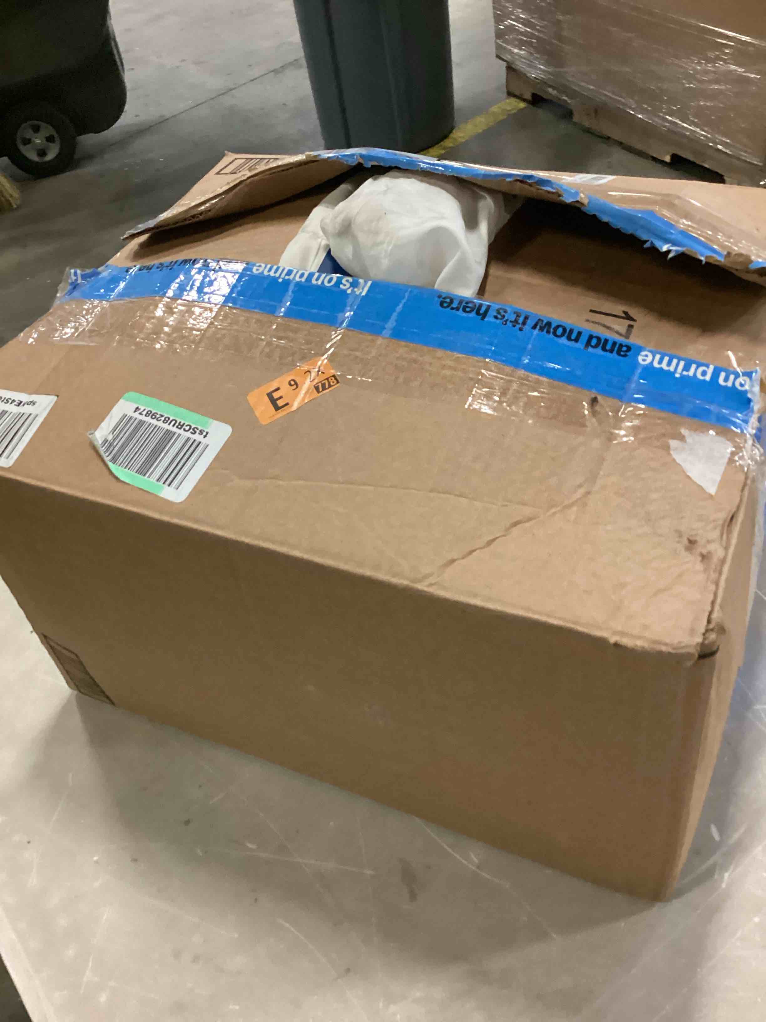 https://s3.amazonaws.com/lotting-images-prod/bidfta/GRN6733183_1730214112977.jpeg