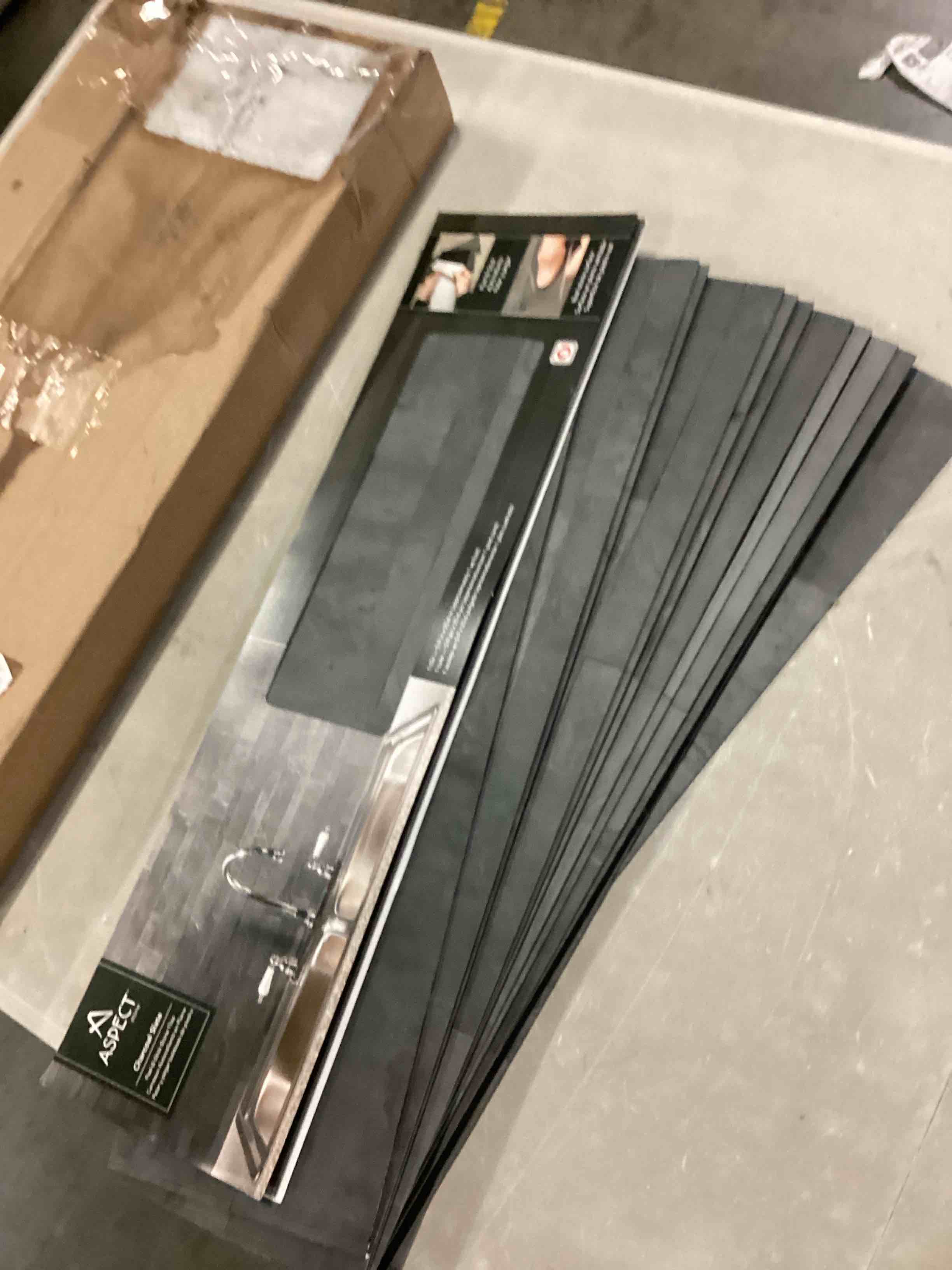 https://s3.amazonaws.com/lotting-images-prod/bidfta/GRN6733306_1730314875713.jpeg