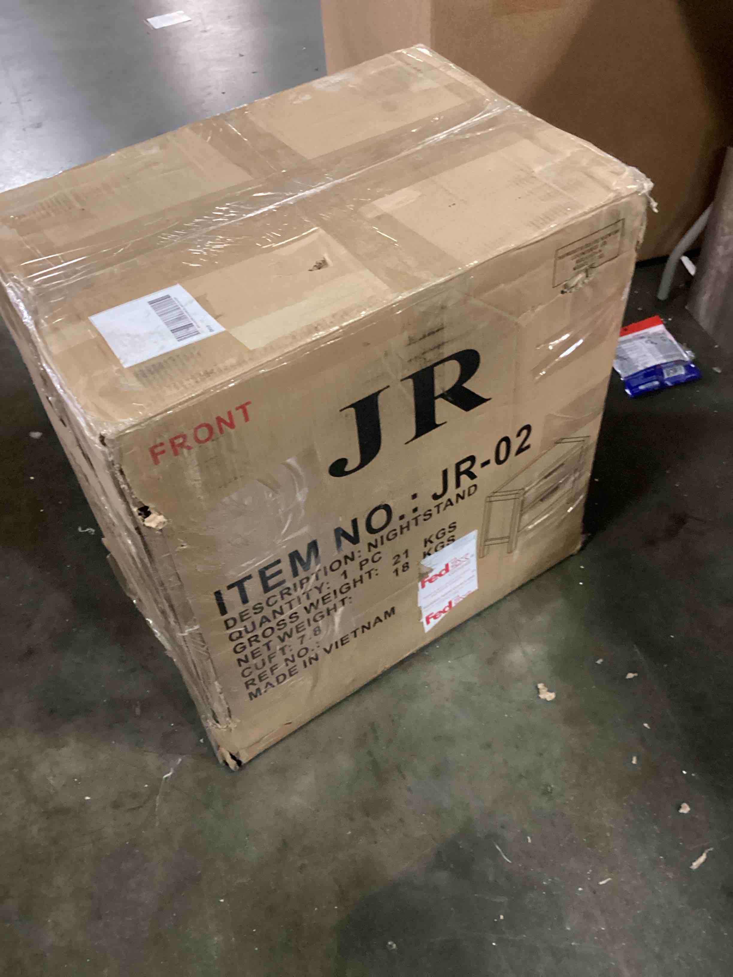 https://s3.amazonaws.com/lotting-images-prod/bidfta/GRN6733324_1730376701524.jpeg