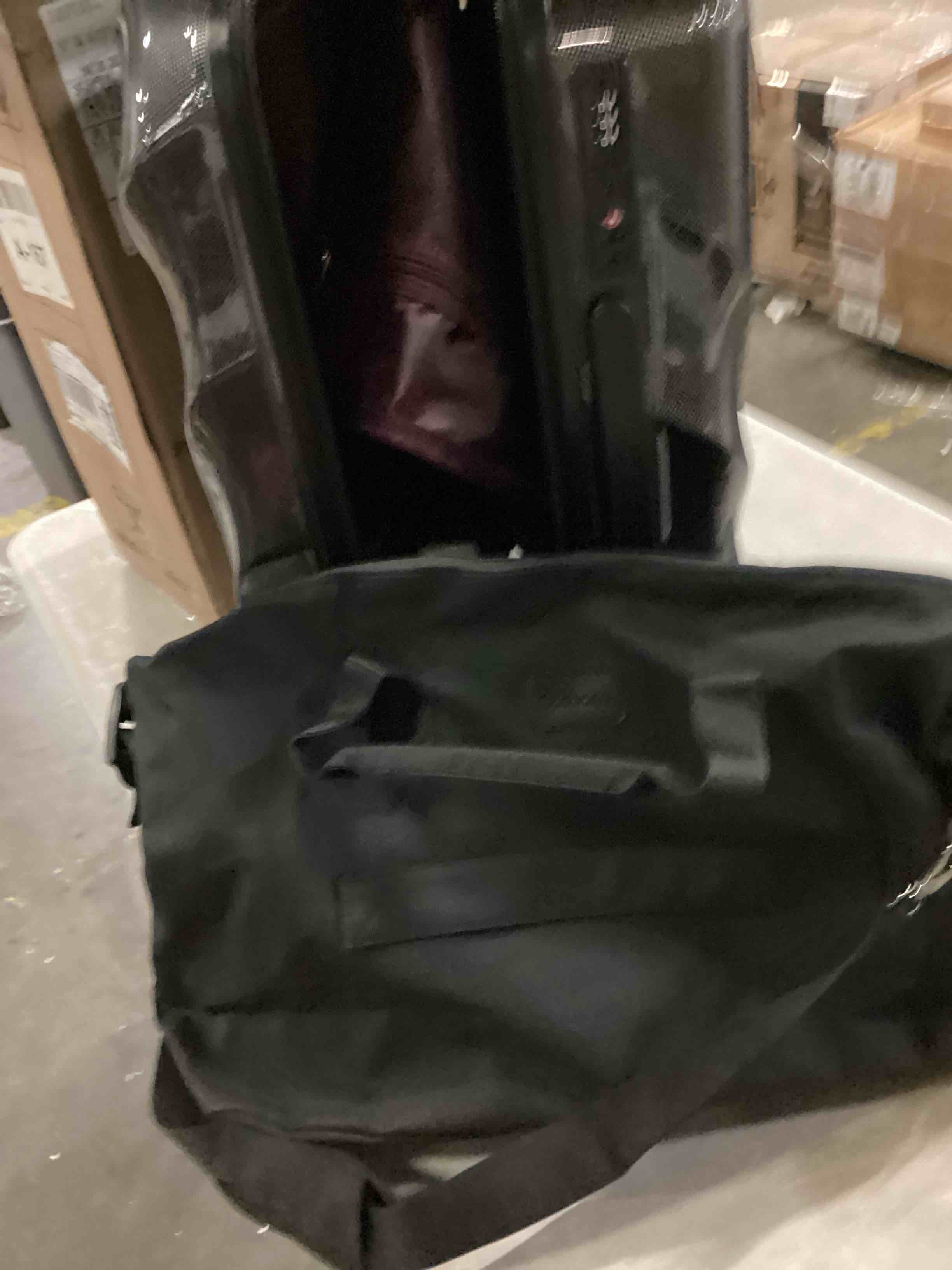https://s3.amazonaws.com/lotting-images-prod/bidfta/GRN6733404_1730395614092.jpeg
