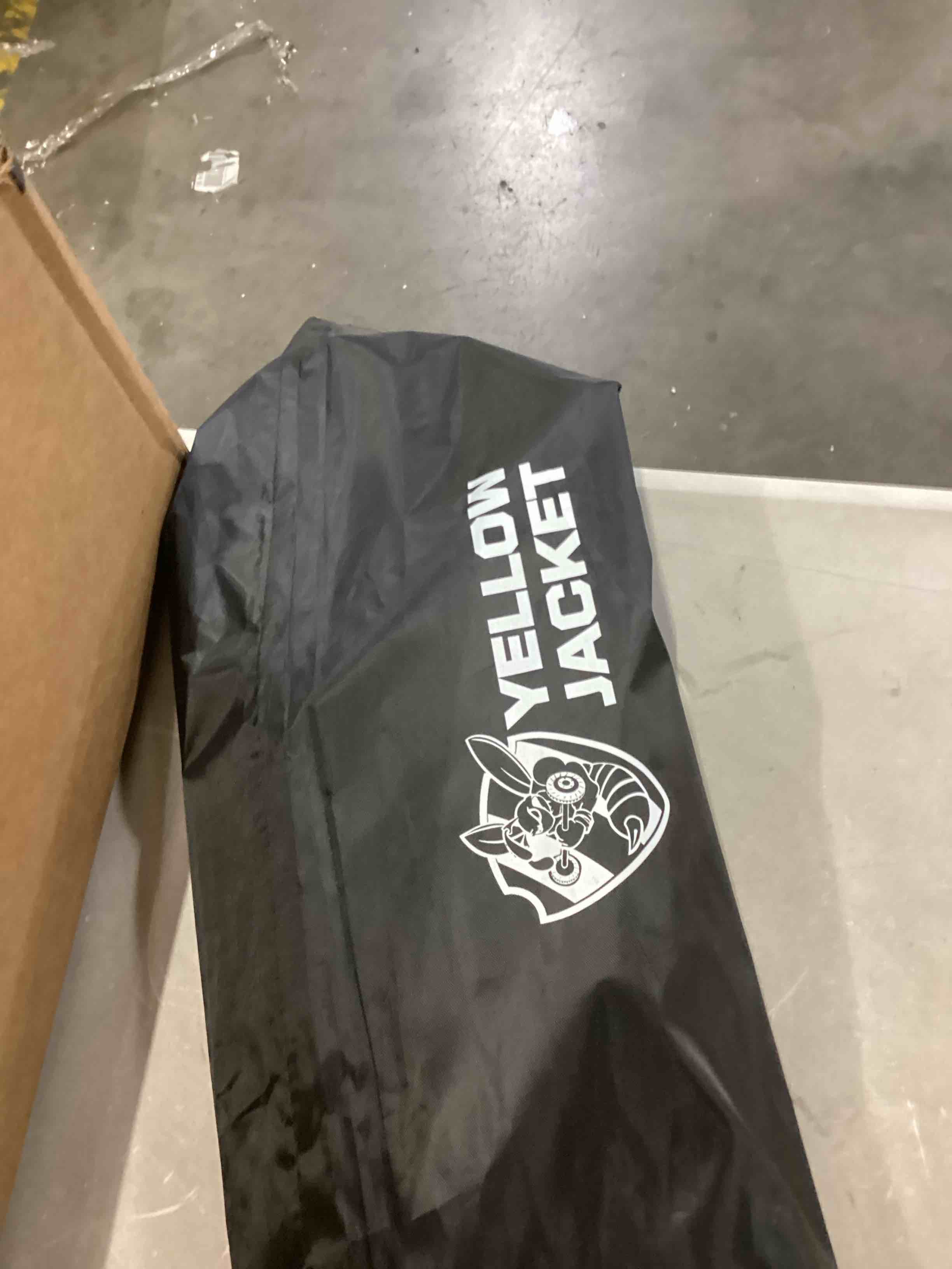 https://s3.amazonaws.com/lotting-images-prod/bidfta/GRN6733460_1730463298841.jpeg