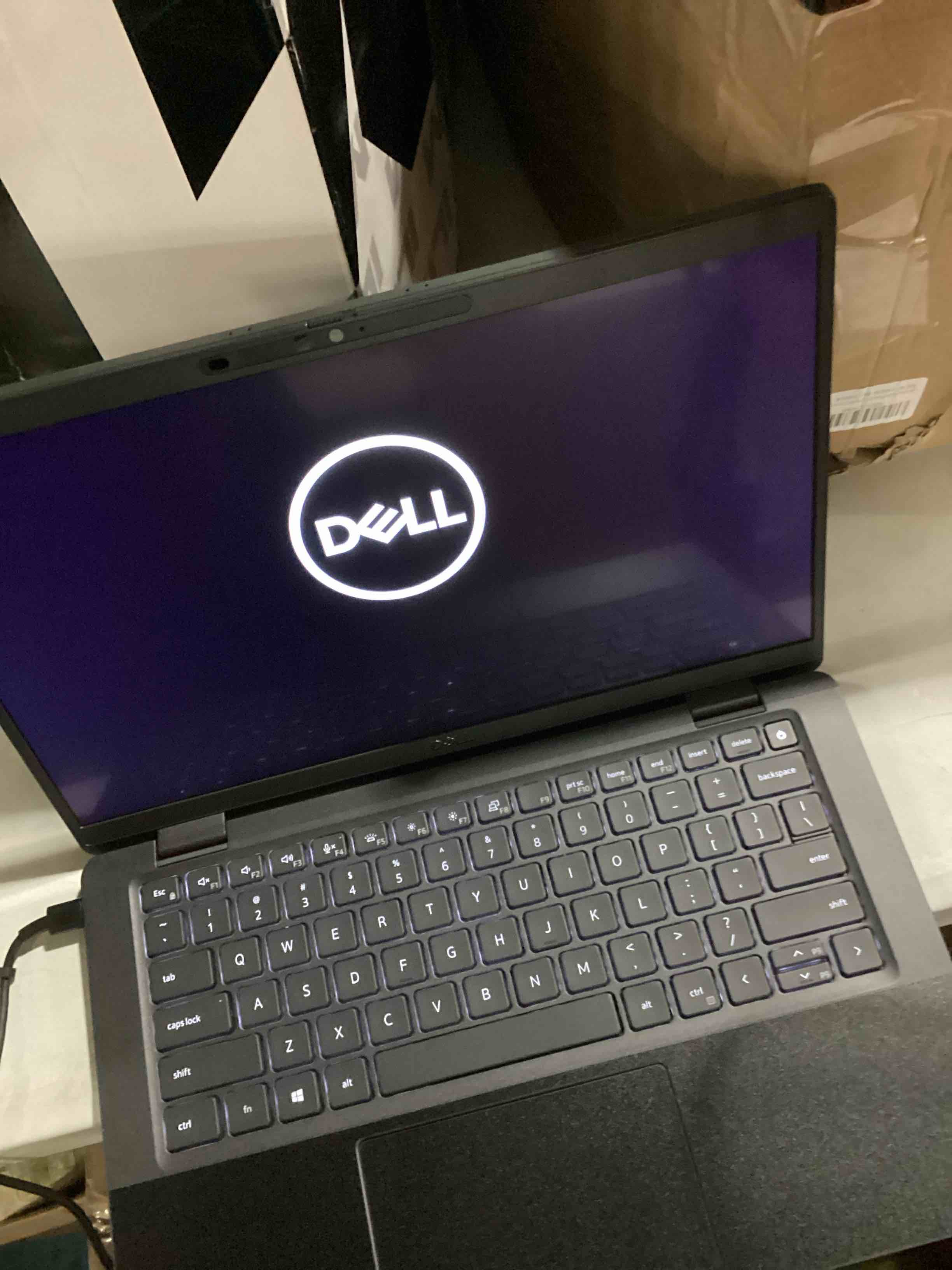 https://s3.amazonaws.com/lotting-images-prod/bidfta/GRN6733843_1730745796107.jpeg