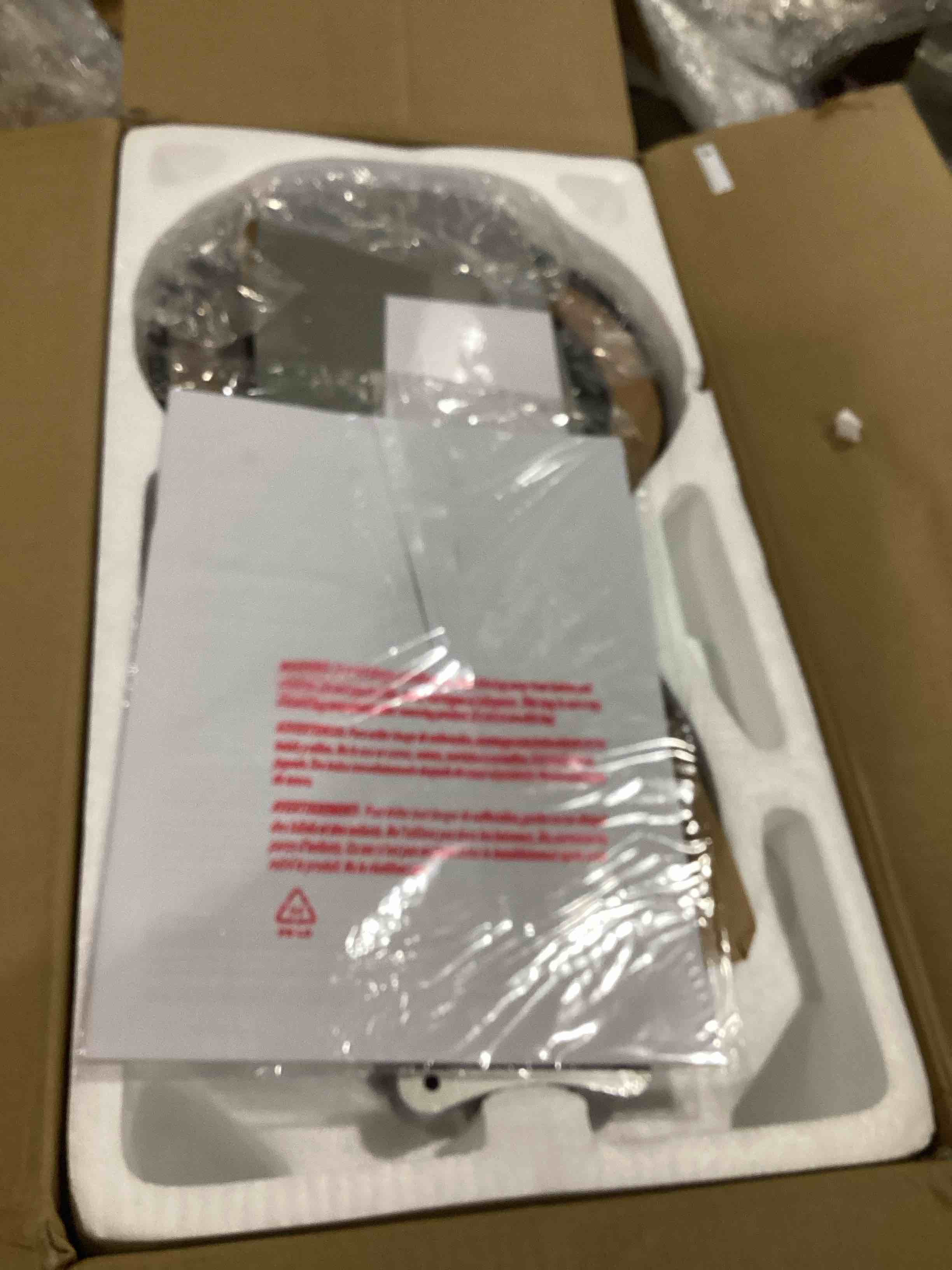 https://s3.amazonaws.com/lotting-images-prod/bidfta/GRN6734035_1729085516520.jpeg