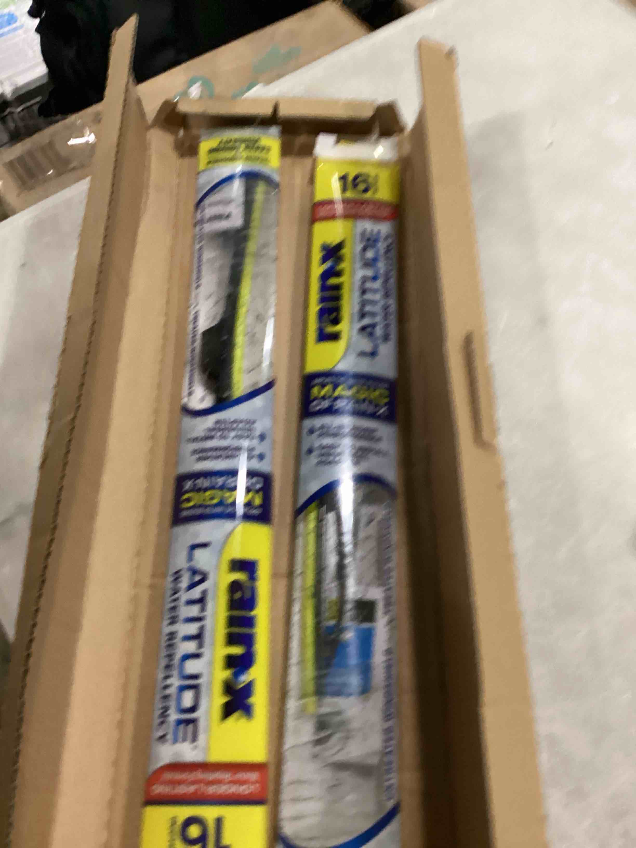 RainX 810204 Latitude 2In1 Water Repellent Wiper Blades, 16 Inch