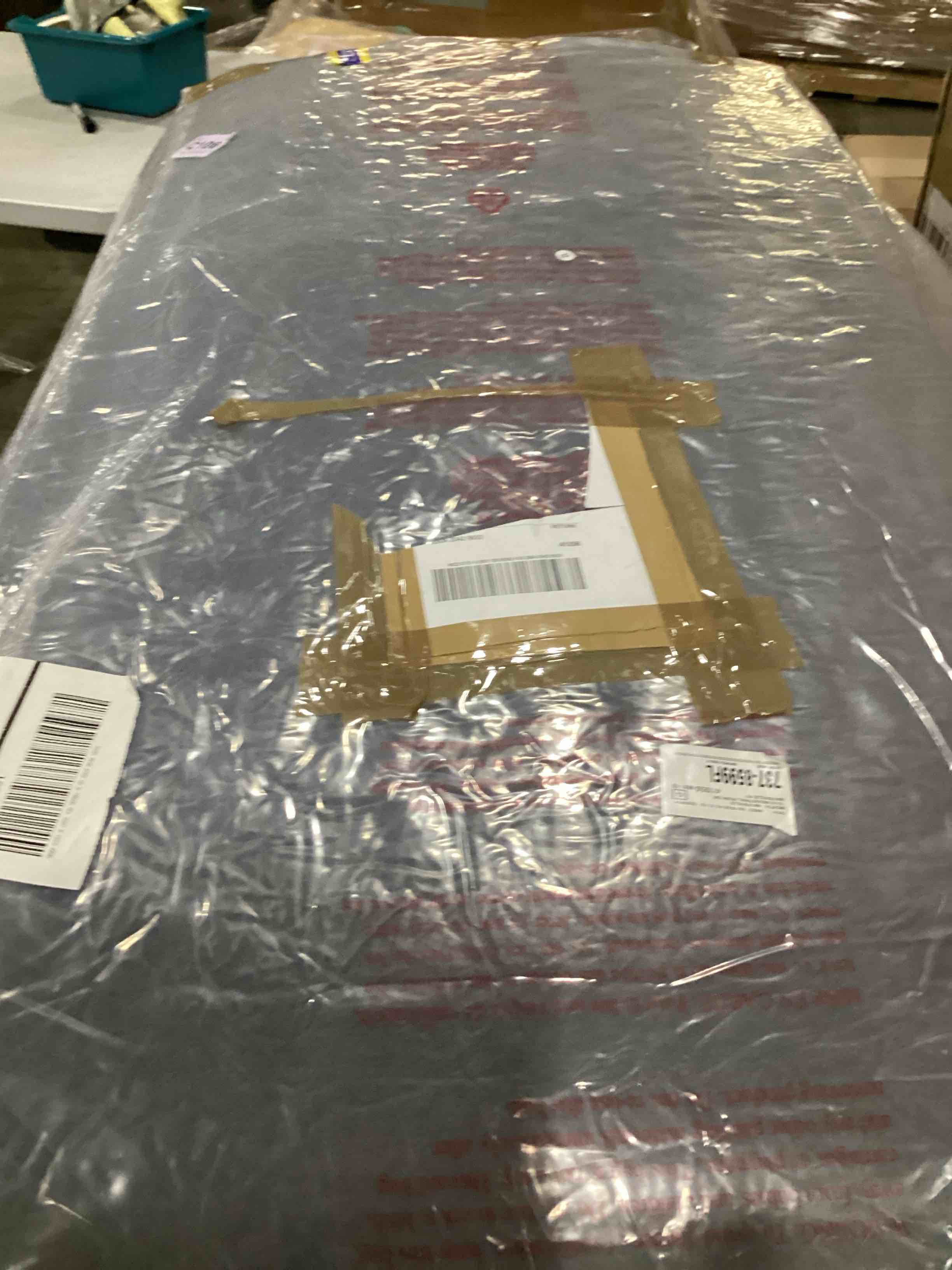 https://s3.amazonaws.com/lotting-images-prod/bidfta/GRN6734622_1729531954069.jpeg