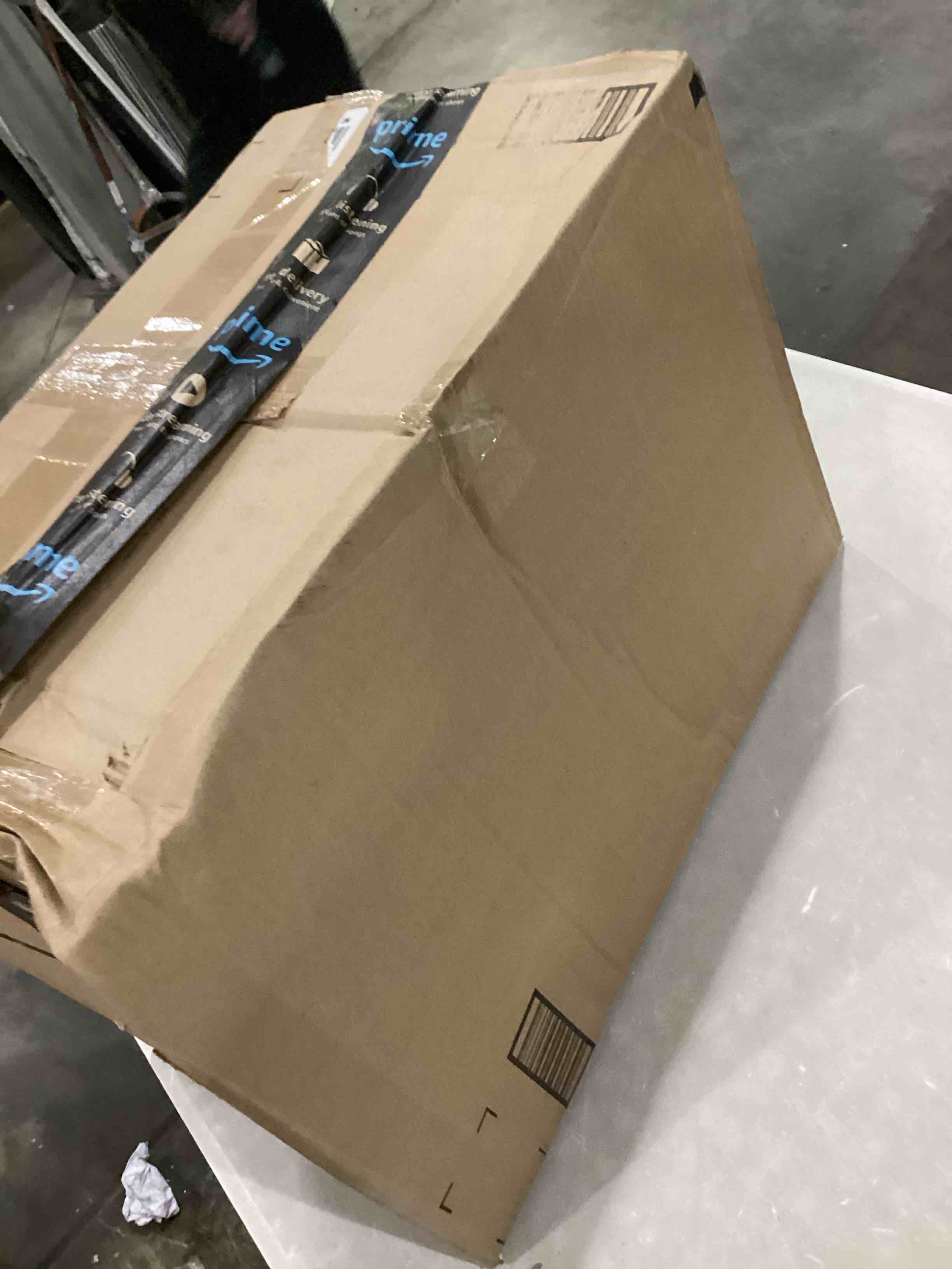 https://s3.amazonaws.com/lotting-images-prod/bidfta/GRN6735193_1729868873934.jpeg