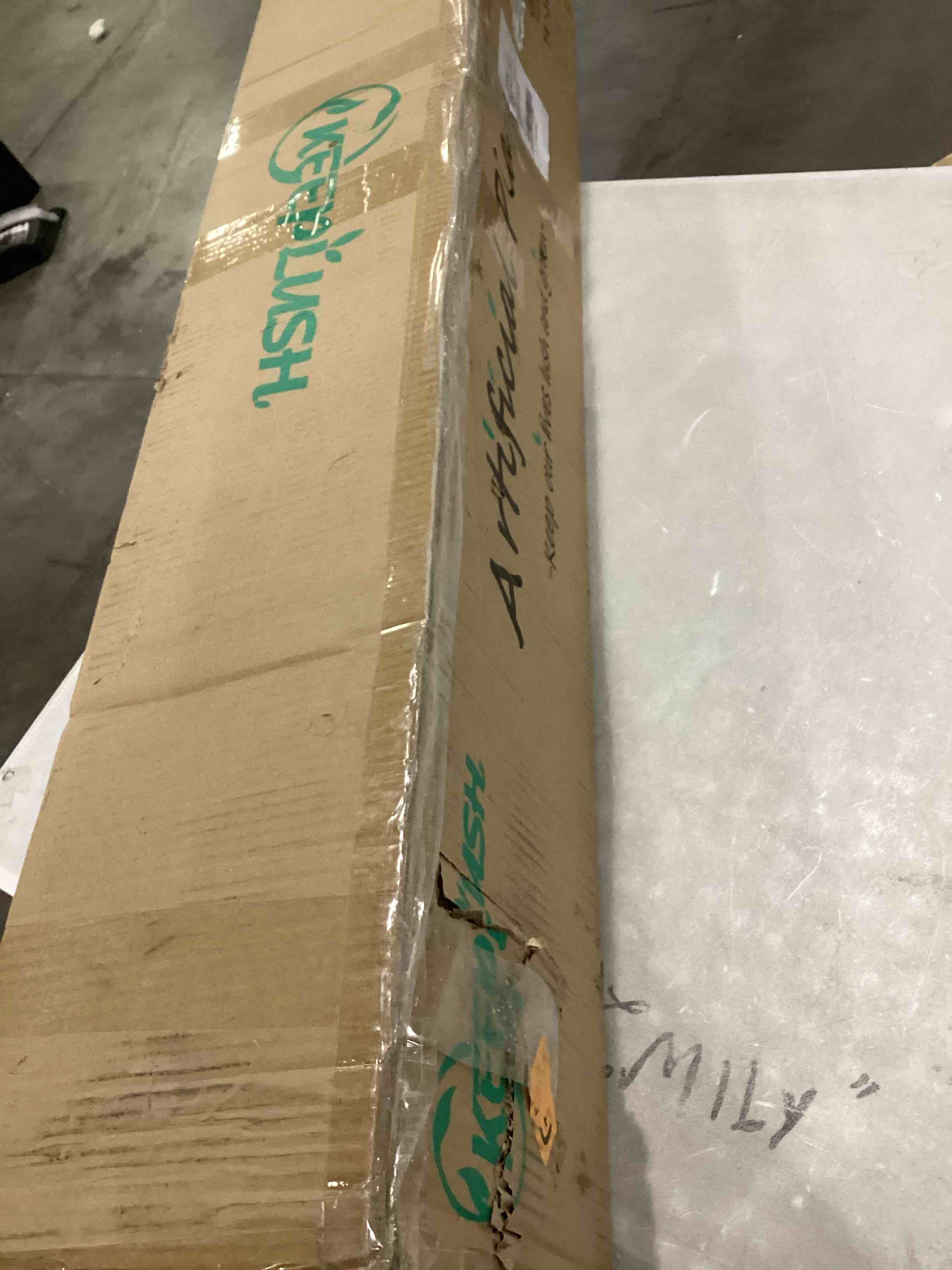 https://s3.amazonaws.com/lotting-images-prod/bidfta/GRN6735207_1729876982016.jpeg