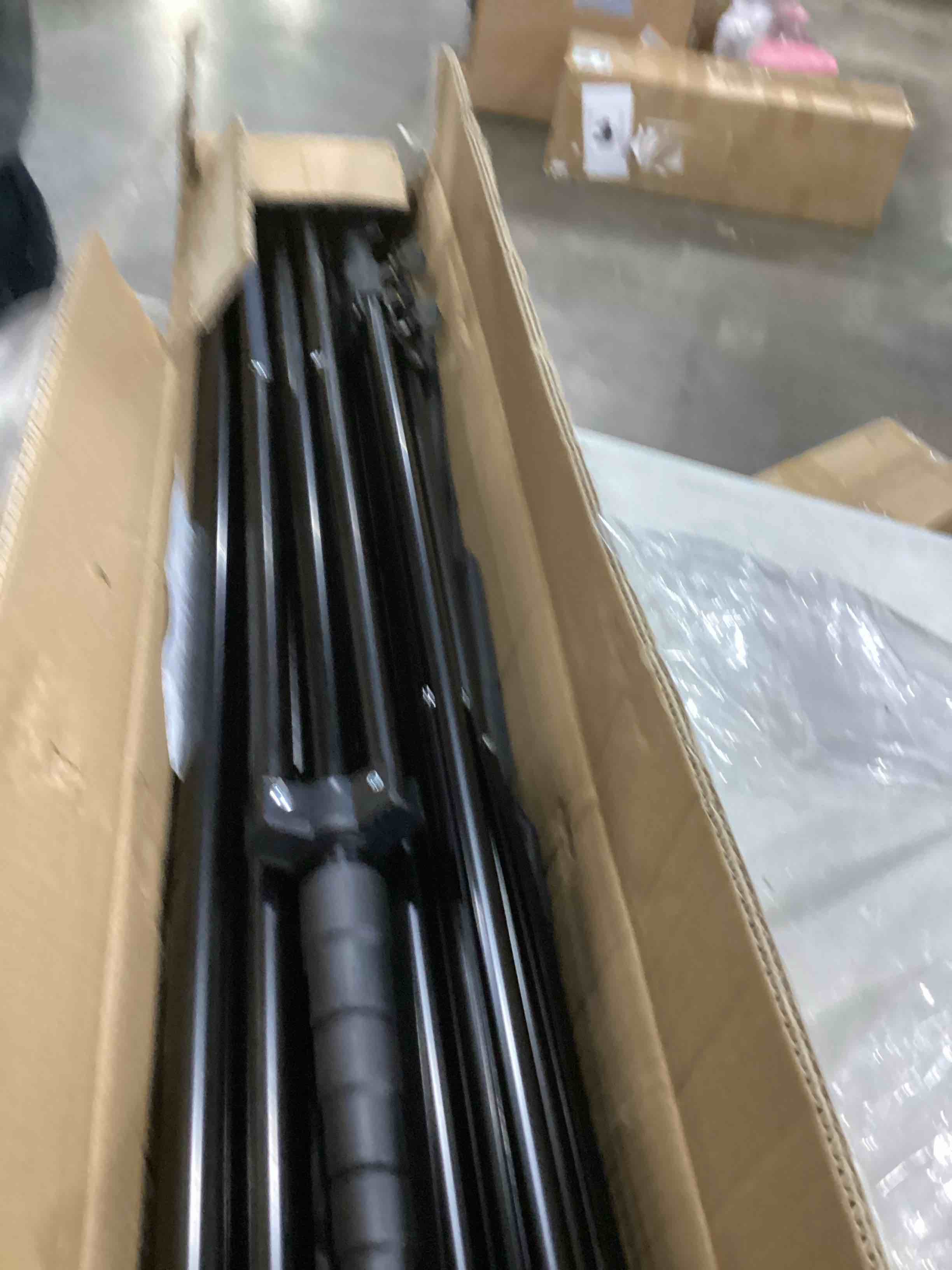 https://s3.amazonaws.com/lotting-images-prod/bidfta/GRN6735211_1729880893624.jpeg