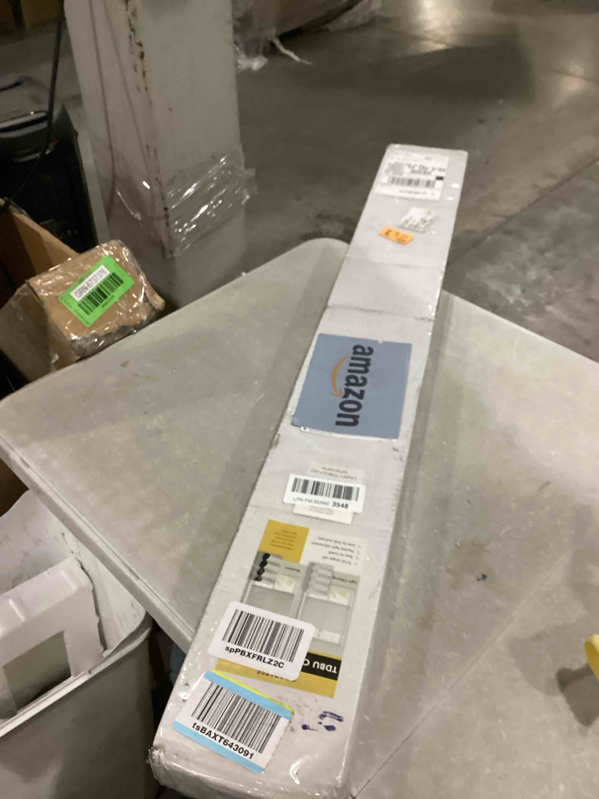https://s3.amazonaws.com/lotting-images-prod/bidfta/GRN6737403_1729257095400.jpeg