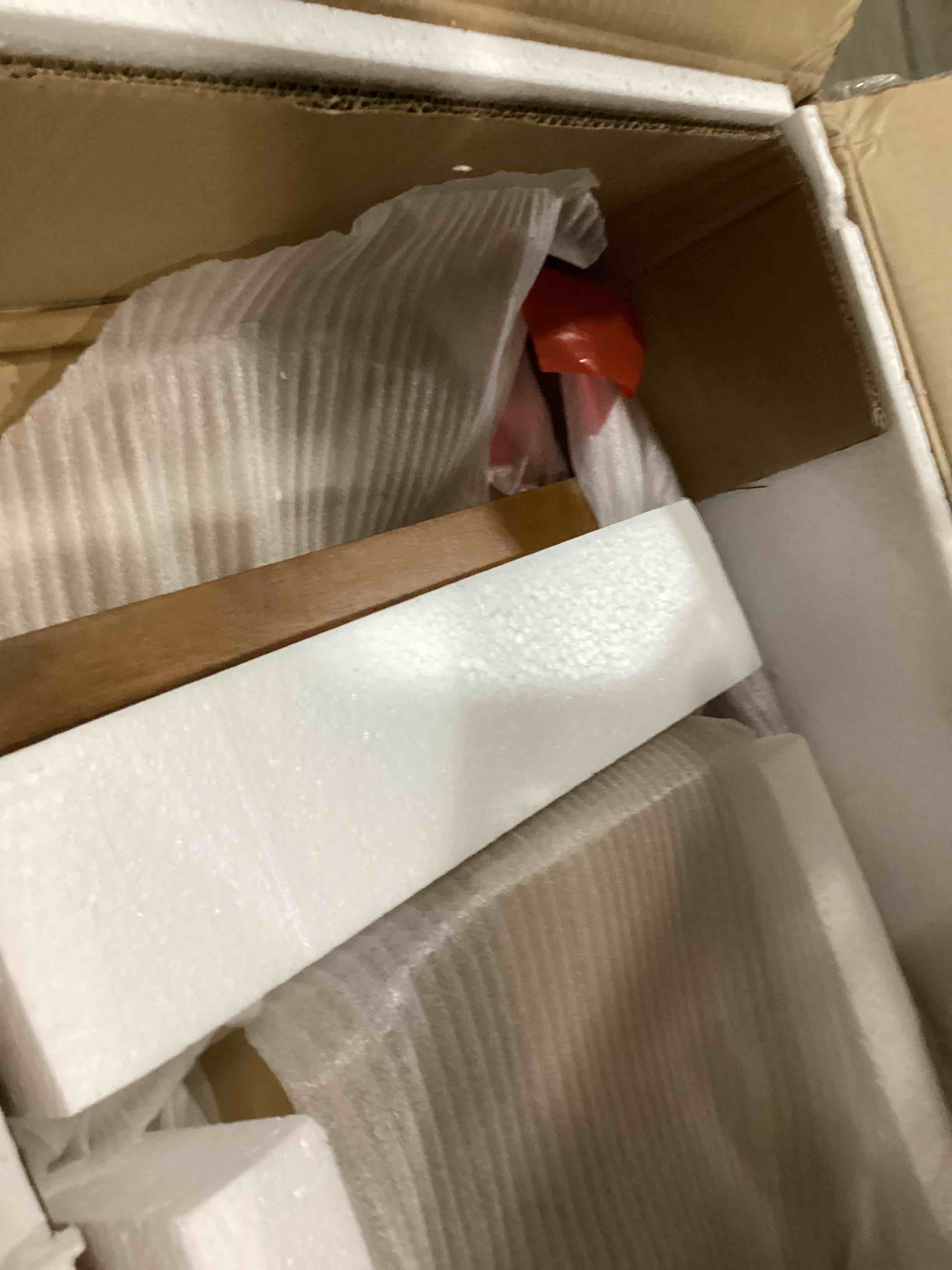 https://s3.amazonaws.com/lotting-images-prod/bidfta/GRN6737658_1729602835610.jpeg
