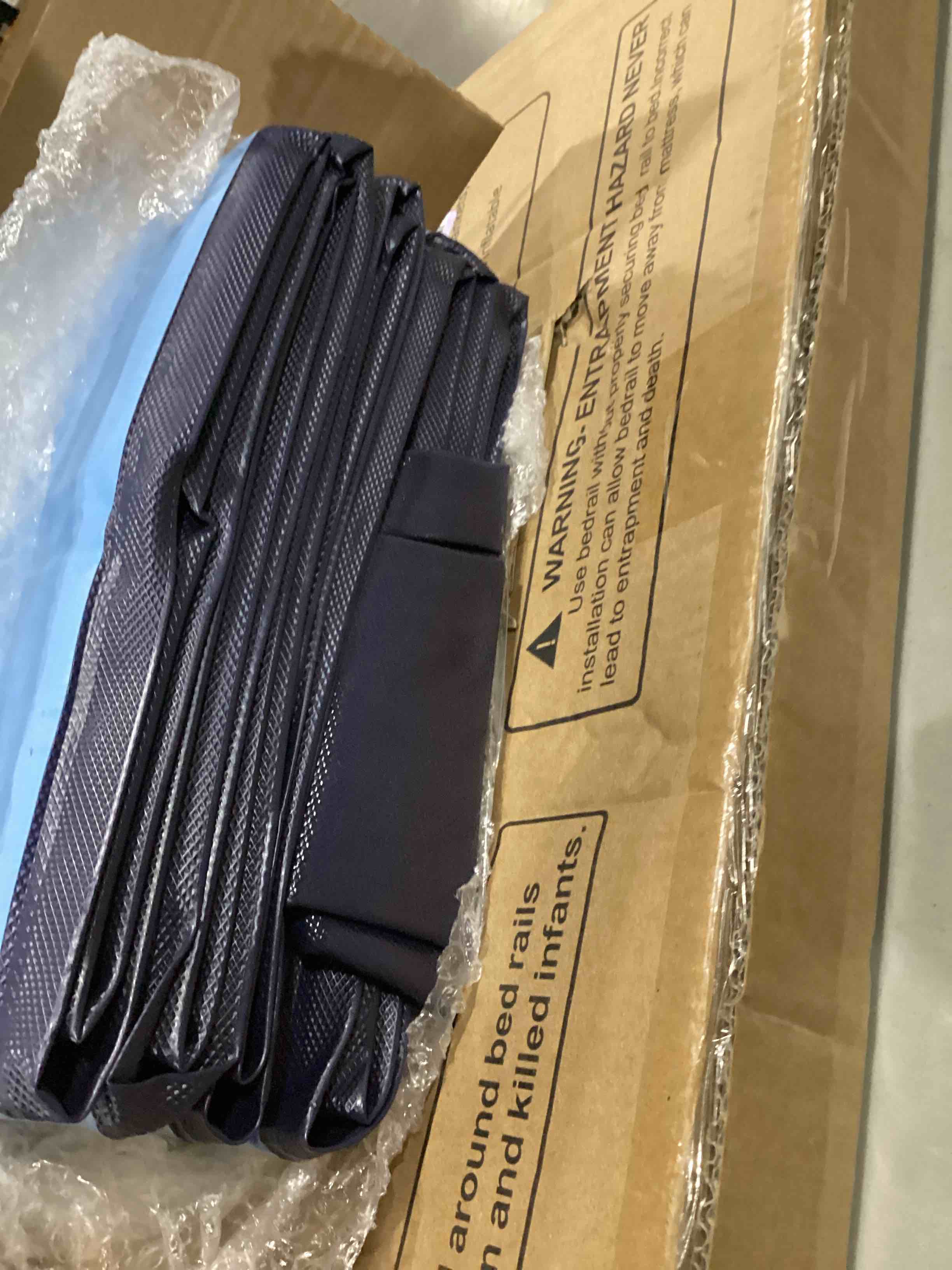 https://s3.amazonaws.com/lotting-images-prod/bidfta/GRN6737687_1729609265670.jpeg