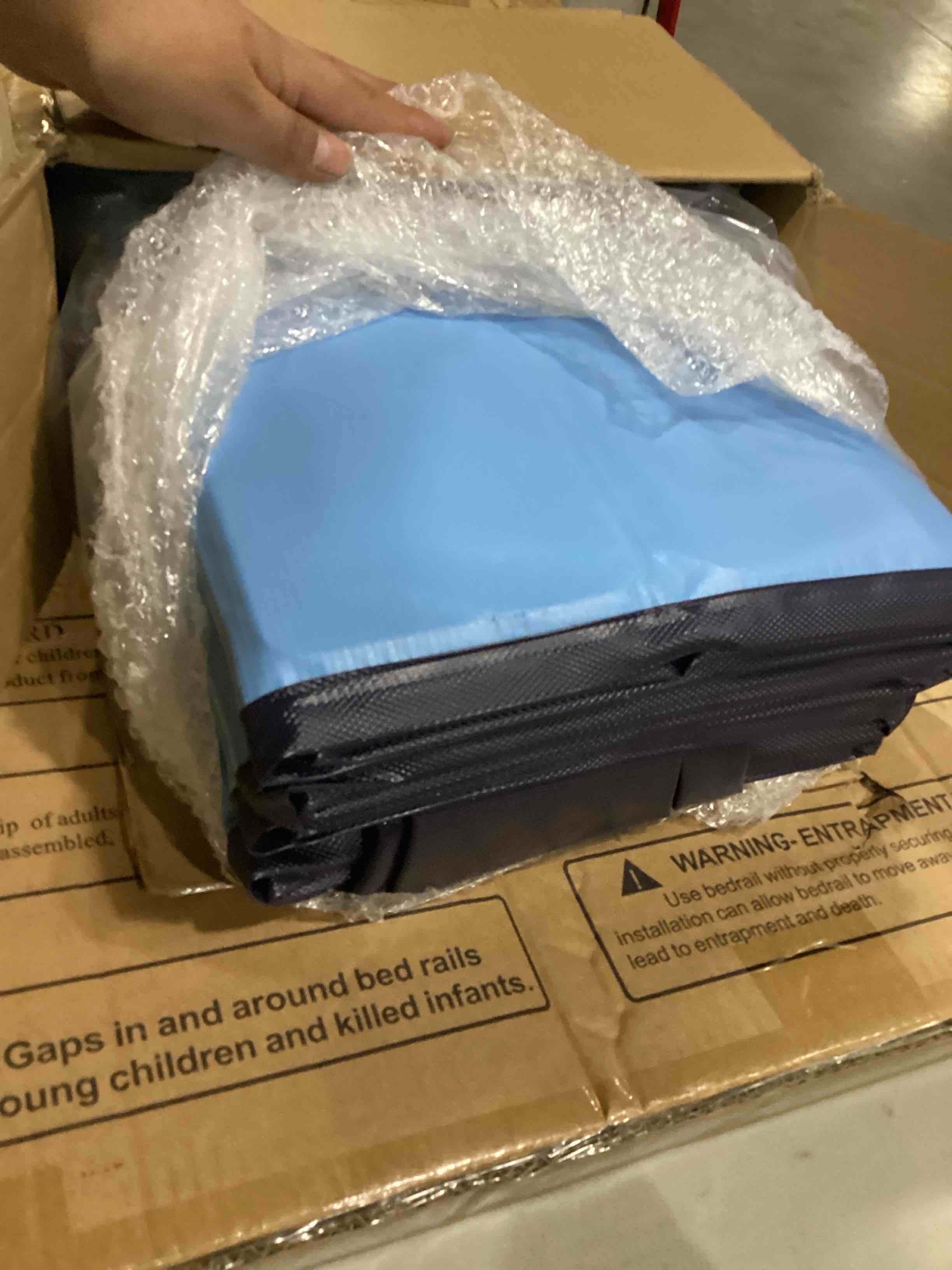 https://s3.amazonaws.com/lotting-images-prod/bidfta/GRN6737687_1729609268867.jpeg