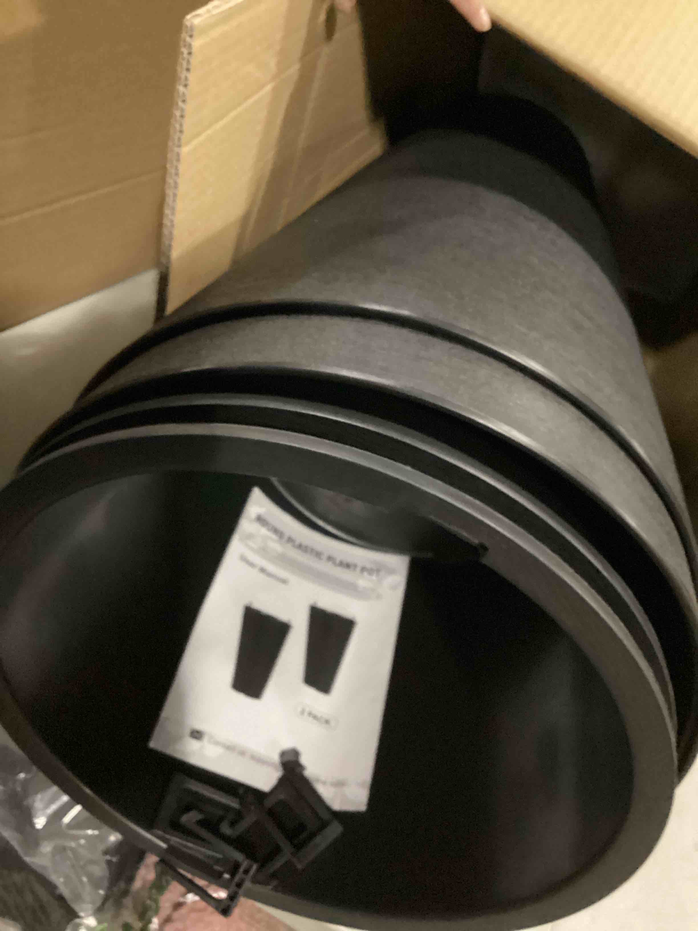 https://s3.amazonaws.com/lotting-images-prod/bidfta/GRN6737812_1729685247599.jpeg