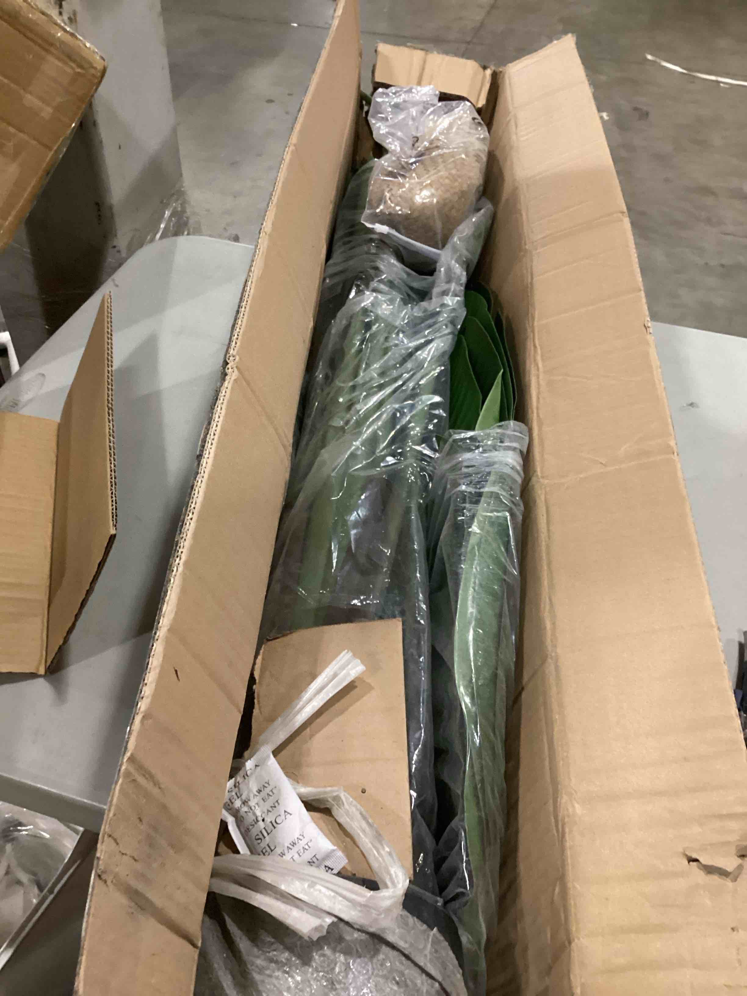 https://s3.amazonaws.com/lotting-images-prod/bidfta/GRN6737877_1729693618091.jpeg