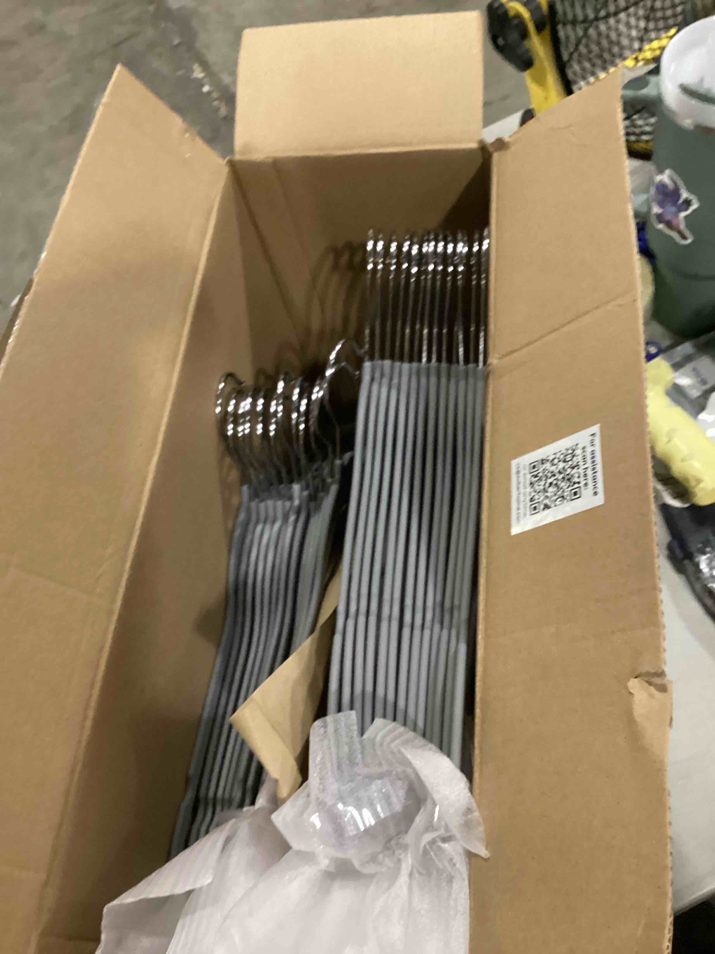 https://s3.amazonaws.com/lotting-images-prod/bidfta/GRN6737902_1729697740985.jpeg