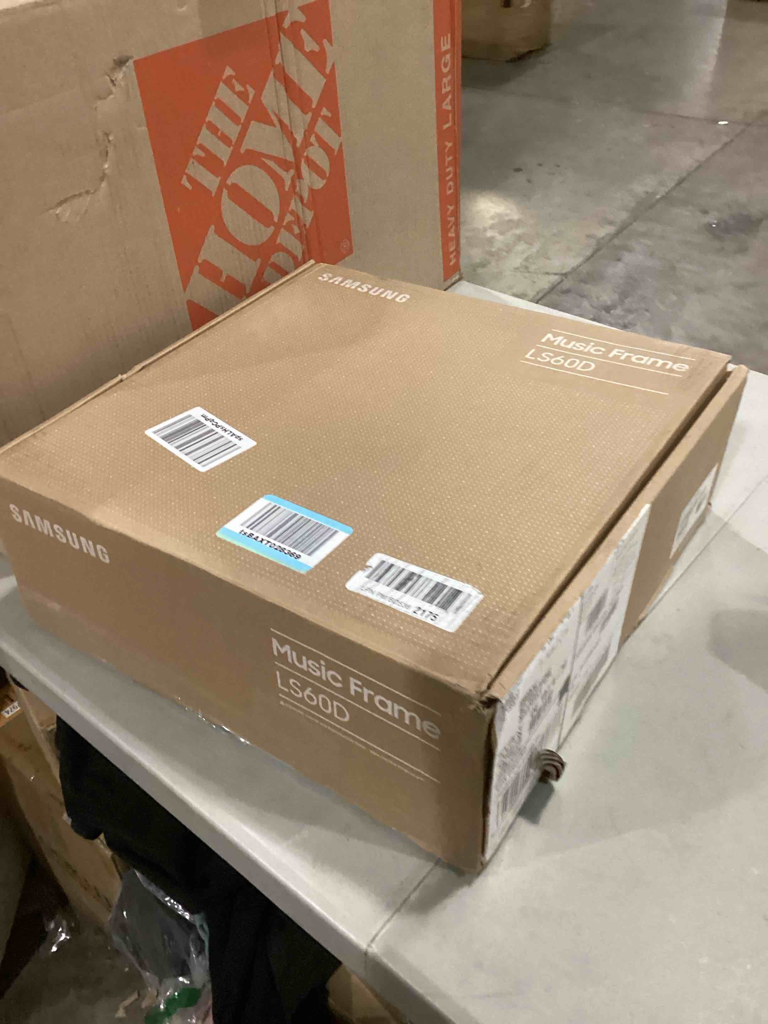 https://s3.amazonaws.com/lotting-images-prod/bidfta/GRN6738036_1729779796074.jpeg