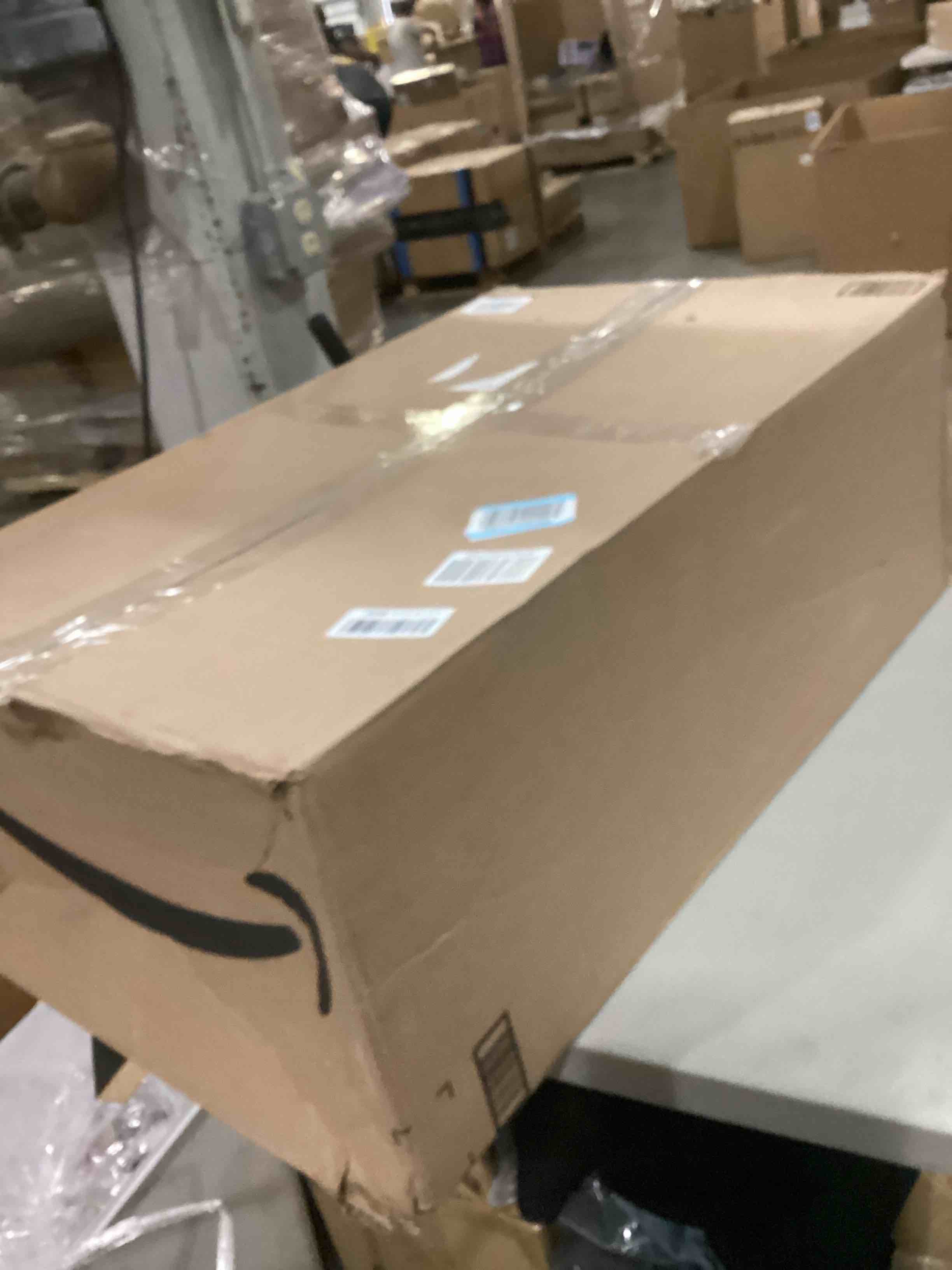 https://s3.amazonaws.com/lotting-images-prod/bidfta/GRN6738048_1729782502682.jpeg