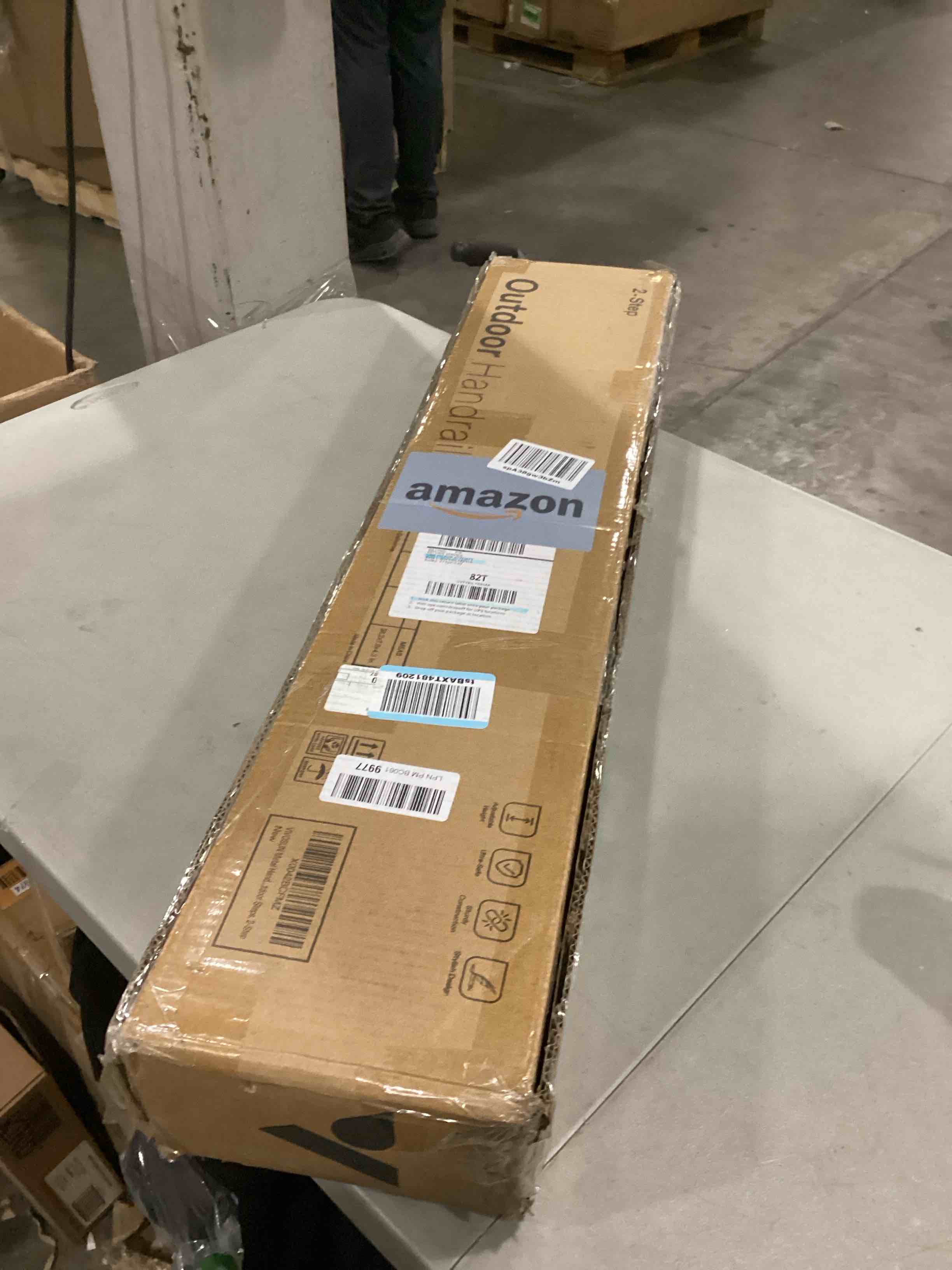 https://s3.amazonaws.com/lotting-images-prod/bidfta/GRN6738078_1729789729032.jpeg