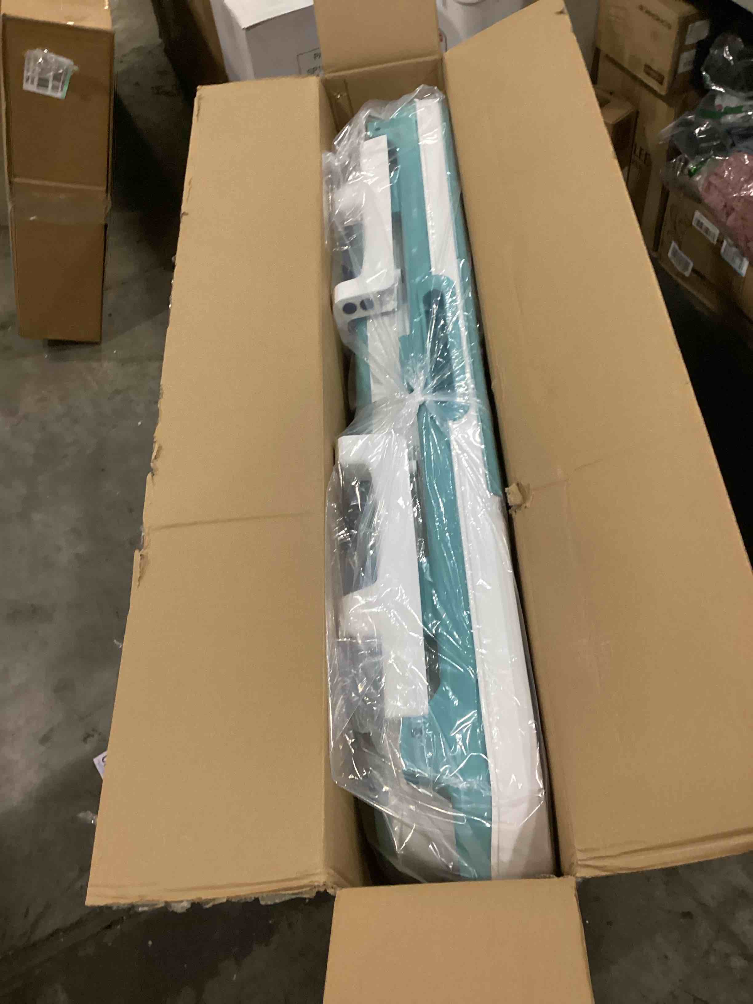 https://s3.amazonaws.com/lotting-images-prod/bidfta/GRN6738193_1729869352975.jpeg