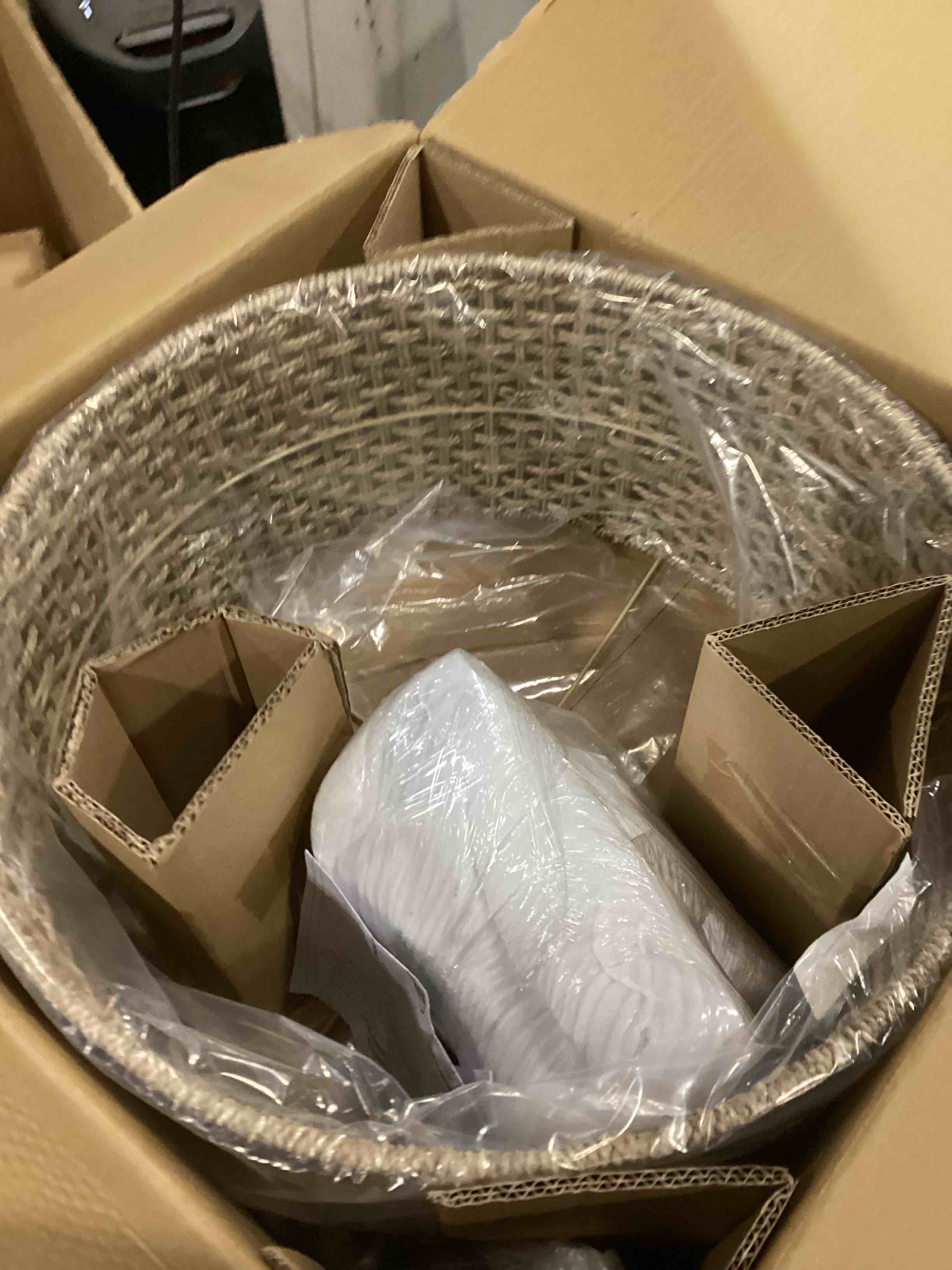 https://s3.amazonaws.com/lotting-images-prod/bidfta/GRN6738233_1729877037897.jpeg