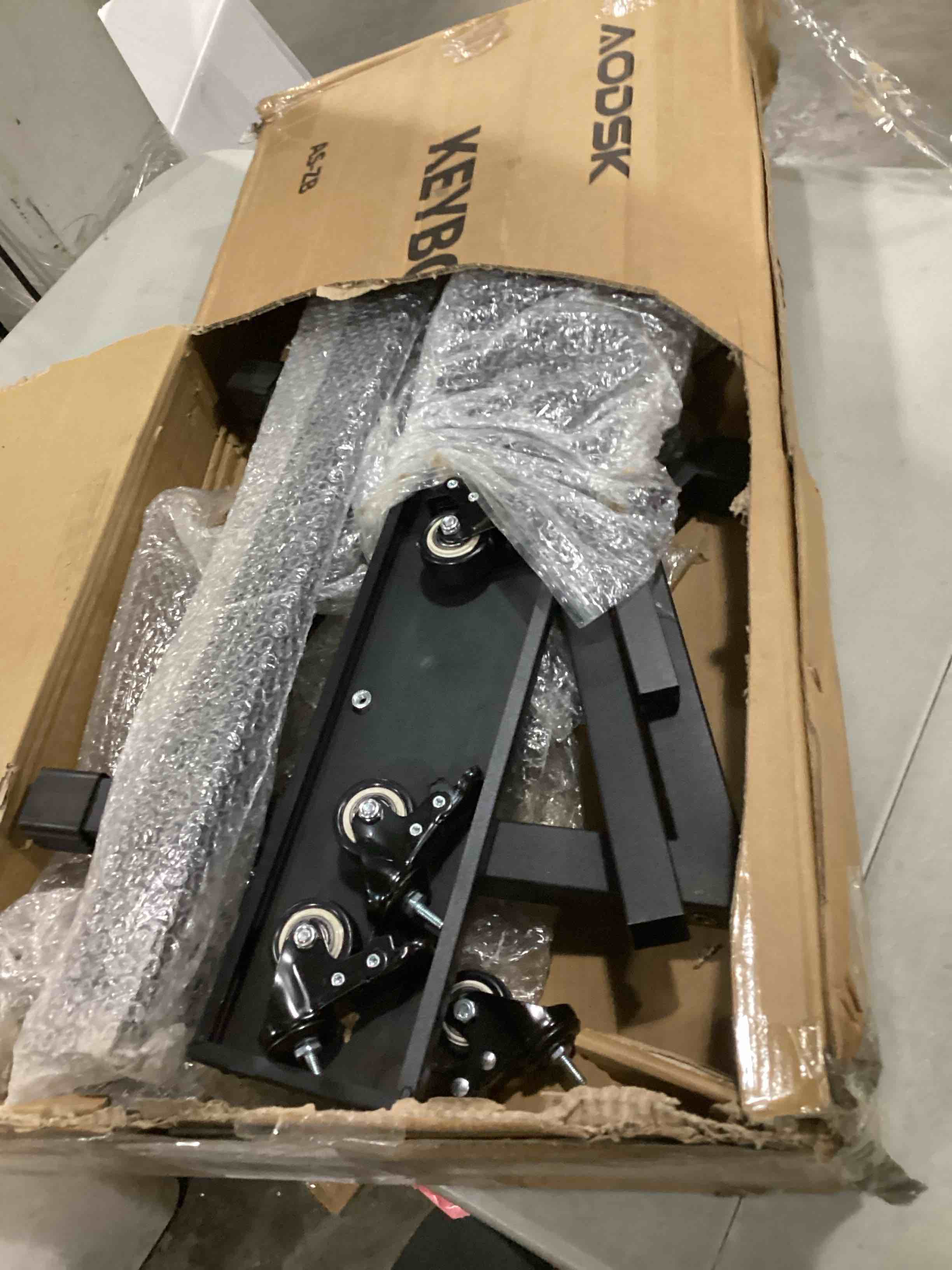 https://s3.amazonaws.com/lotting-images-prod/bidfta/GRN6738378_1730129093869.jpeg