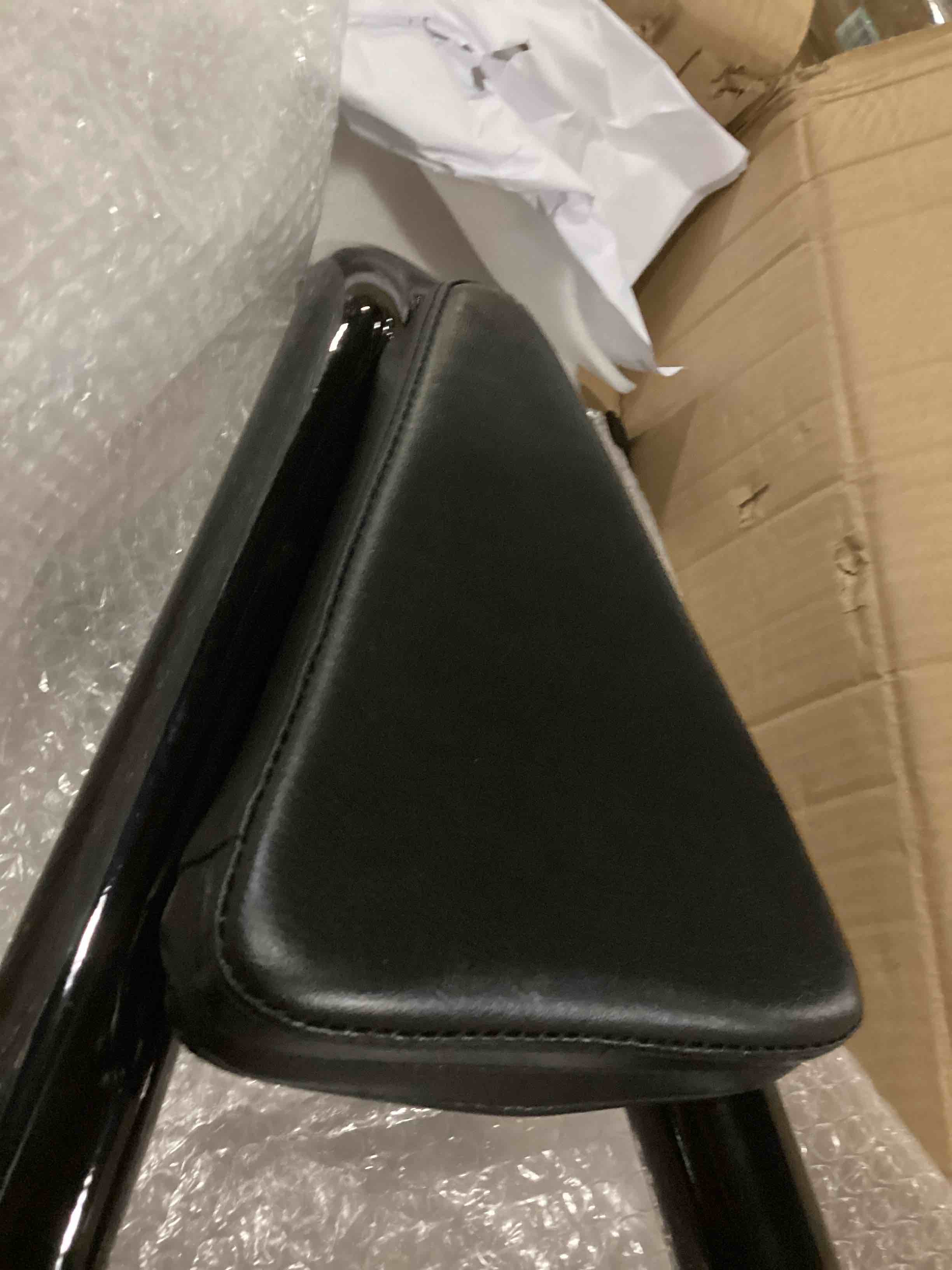 https://s3.amazonaws.com/lotting-images-prod/bidfta/GRN6739660_1730810841395.jpeg