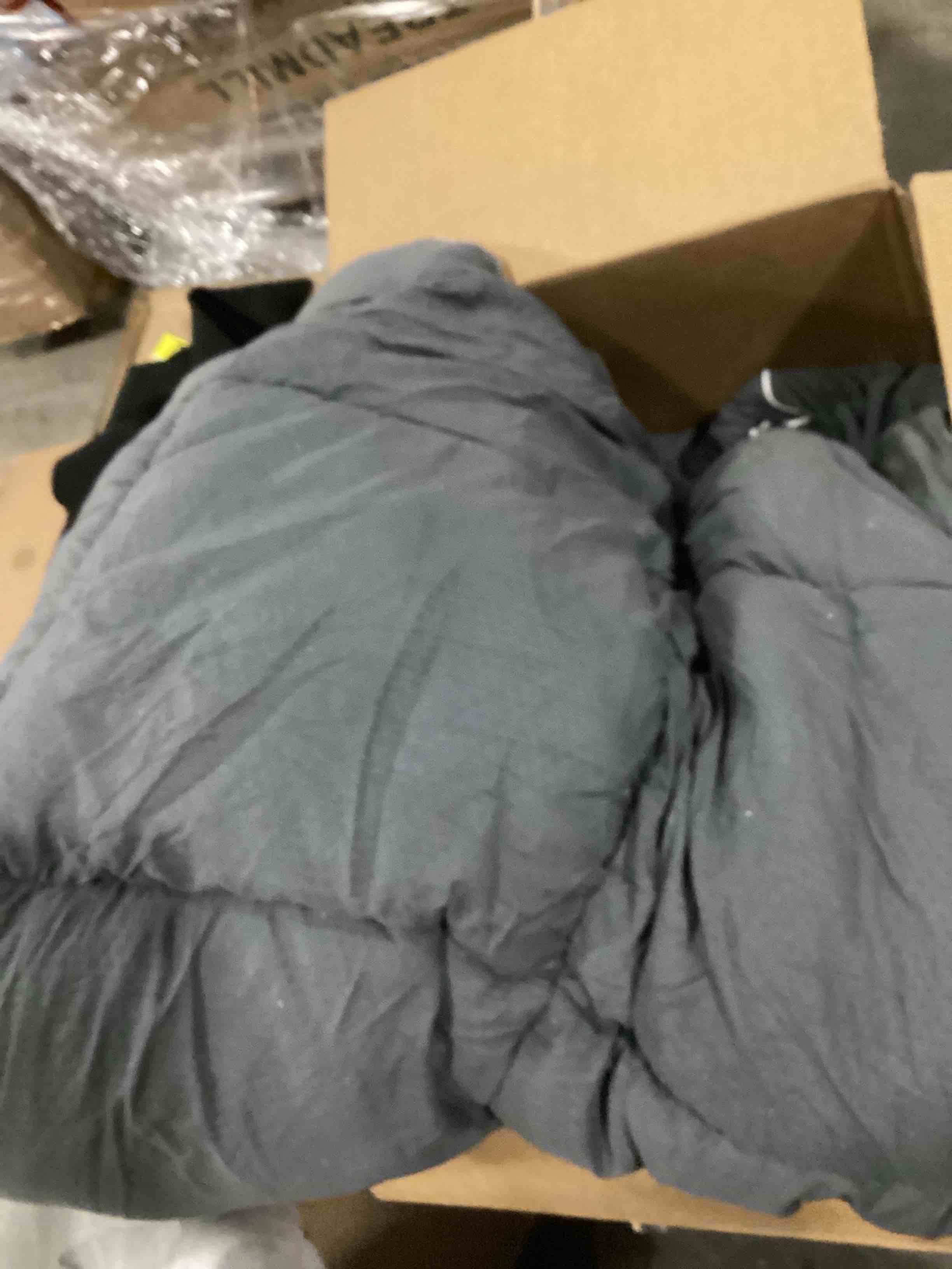 https://s3.amazonaws.com/lotting-images-prod/bidfta/GRN6739663_1730811130954.jpeg