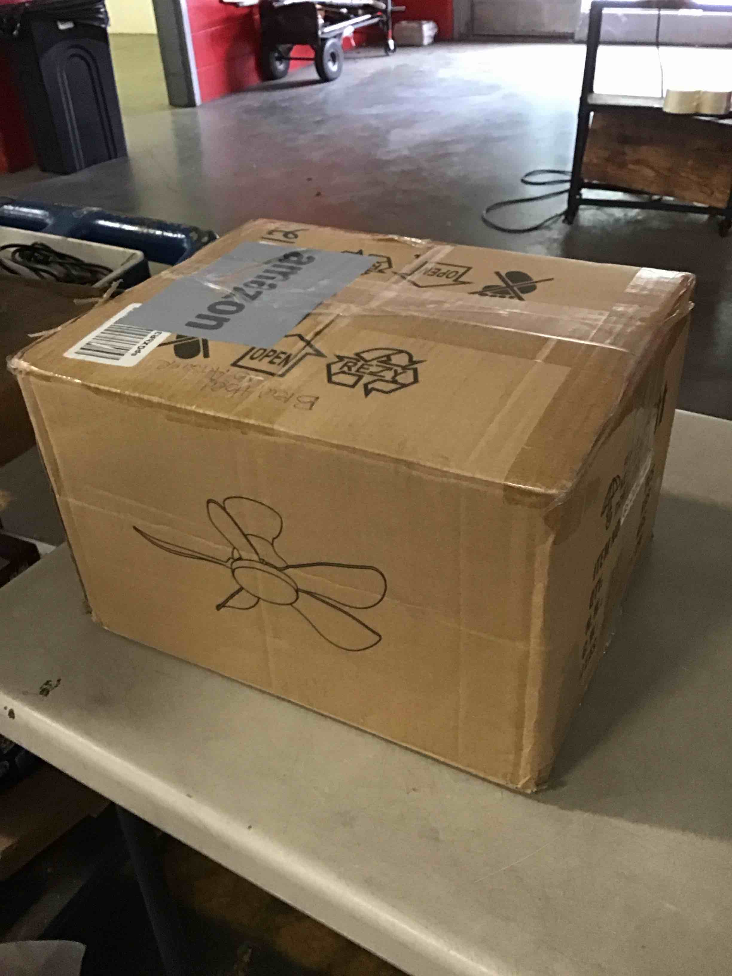 https://s3.amazonaws.com/lotting-images-prod/bidfta/GRN6739995_1721850671750.jpeg