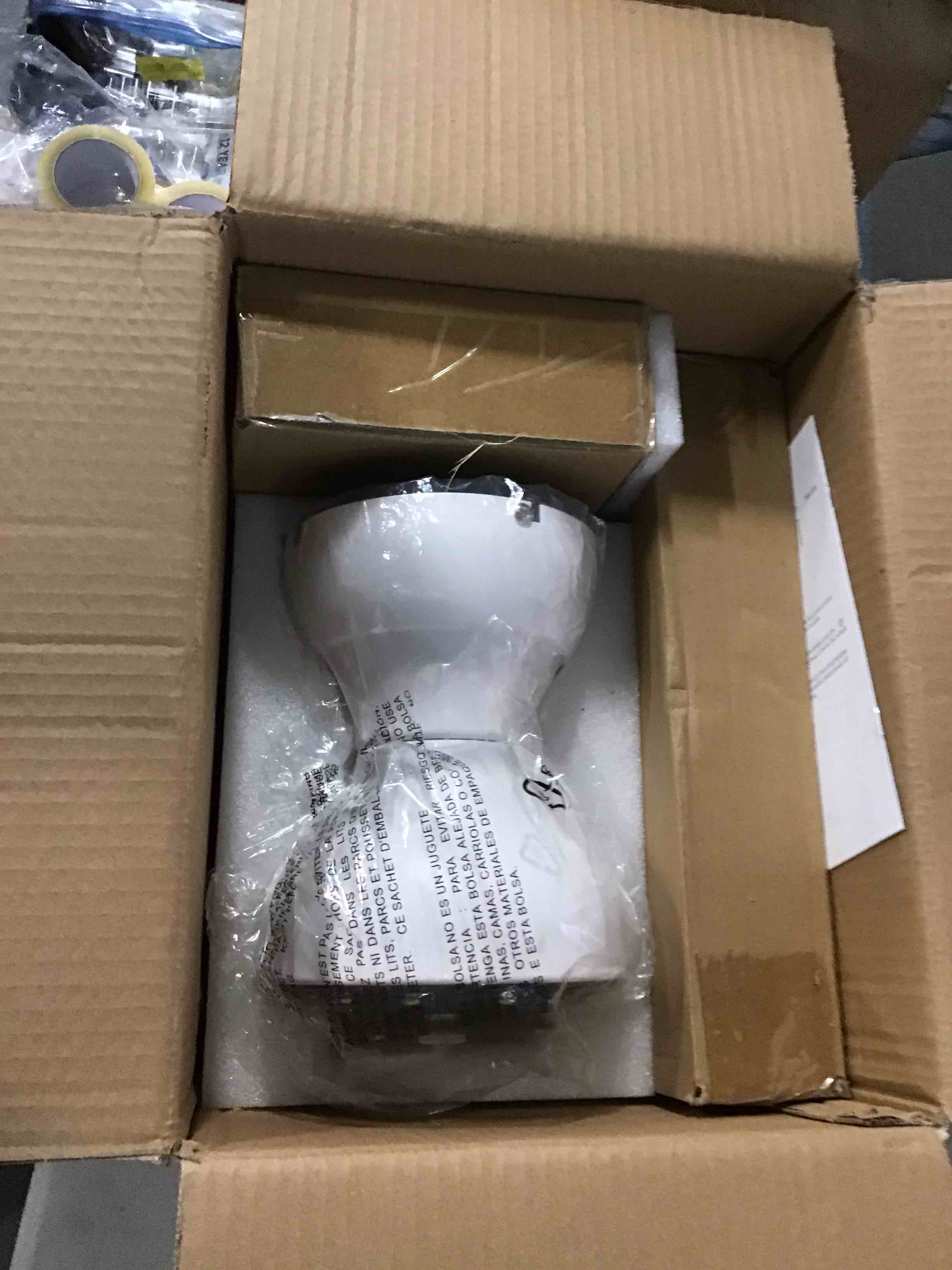 https://s3.amazonaws.com/lotting-images-prod/bidfta/GRN6739995_1721850712376.jpeg