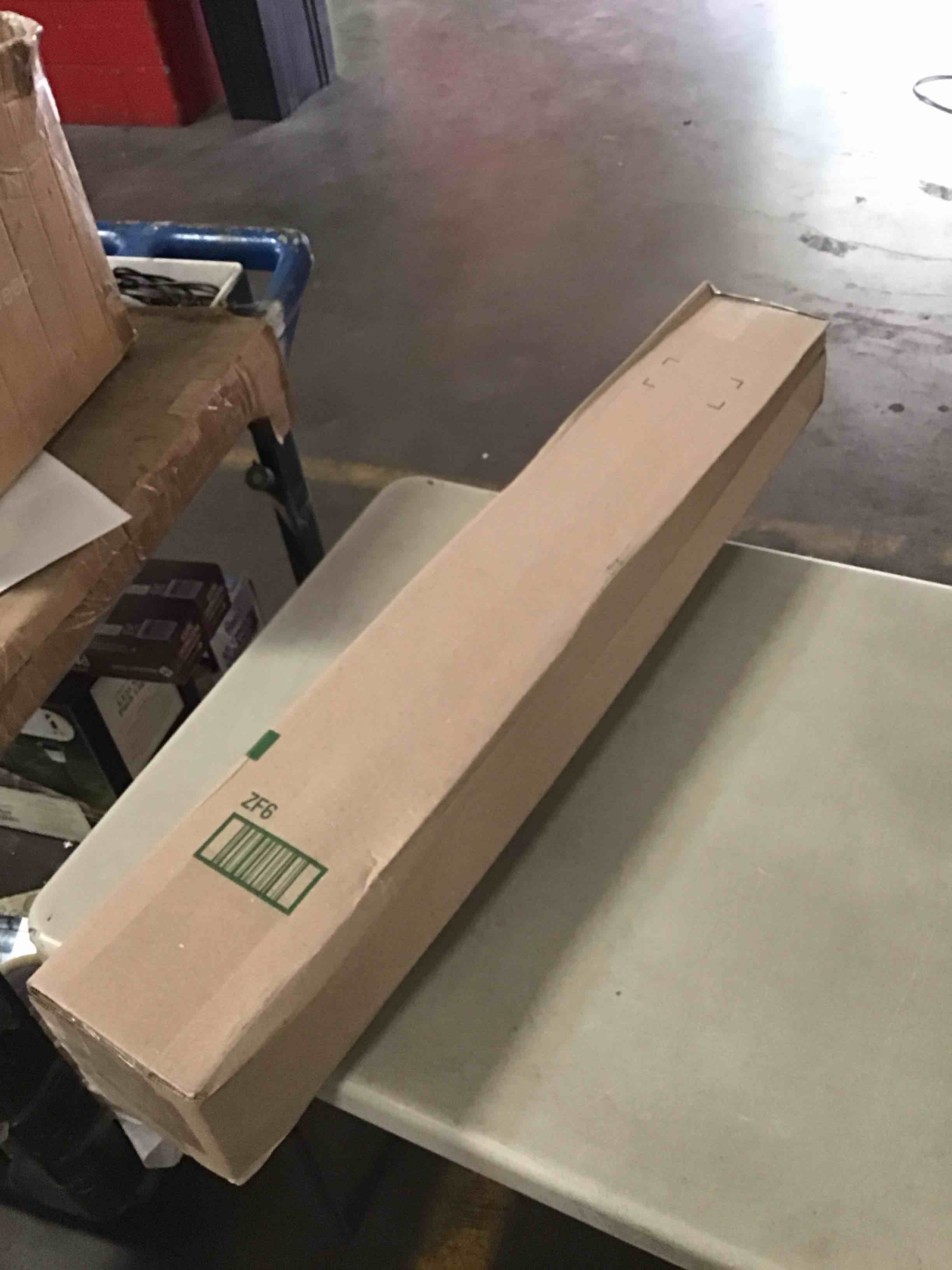 https://s3.amazonaws.com/lotting-images-prod/bidfta/GRN6740052_1721915079394.jpeg