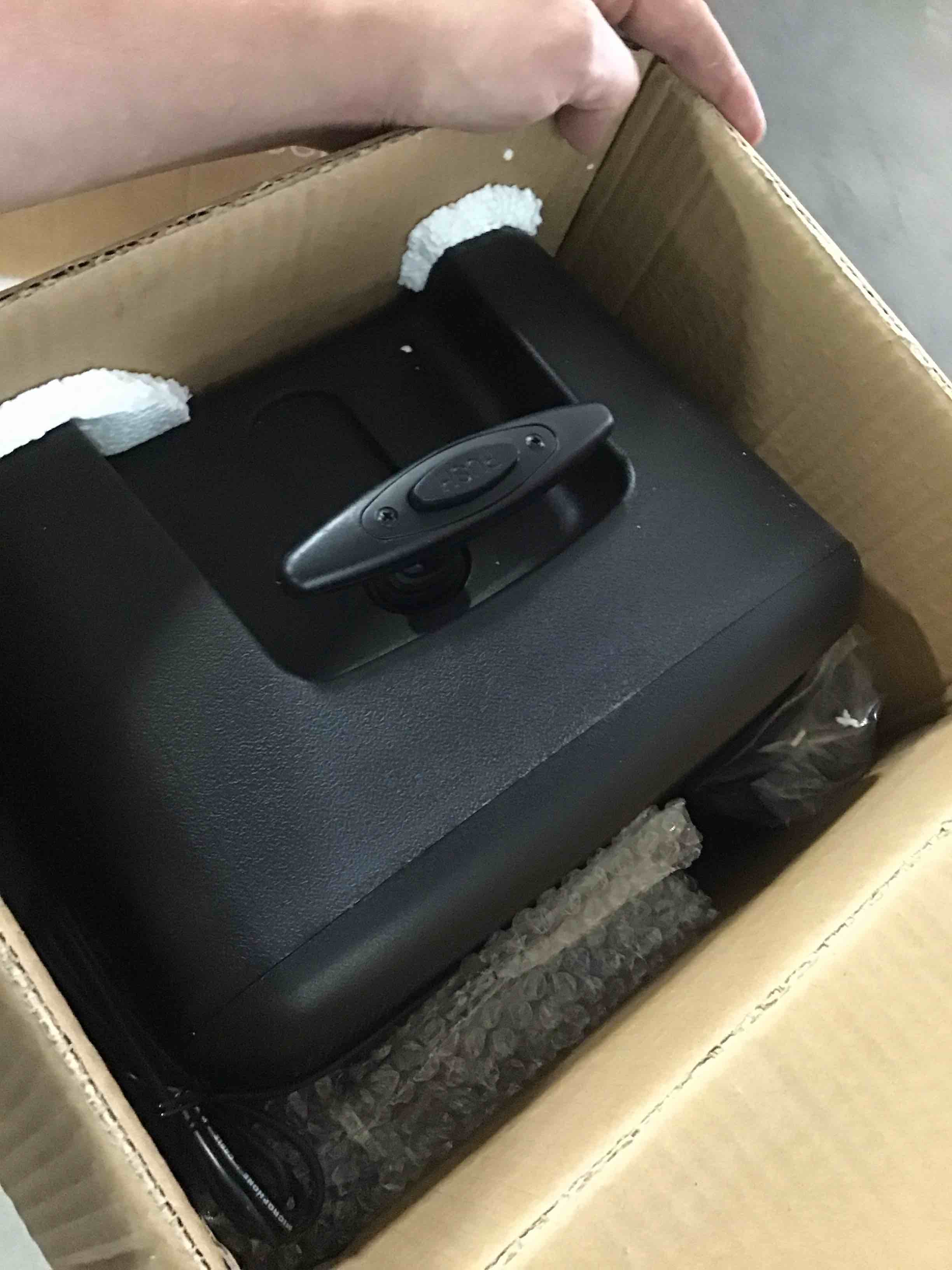 https://s3.amazonaws.com/lotting-images-prod/bidfta/GRN6740618_1722446508615.jpeg