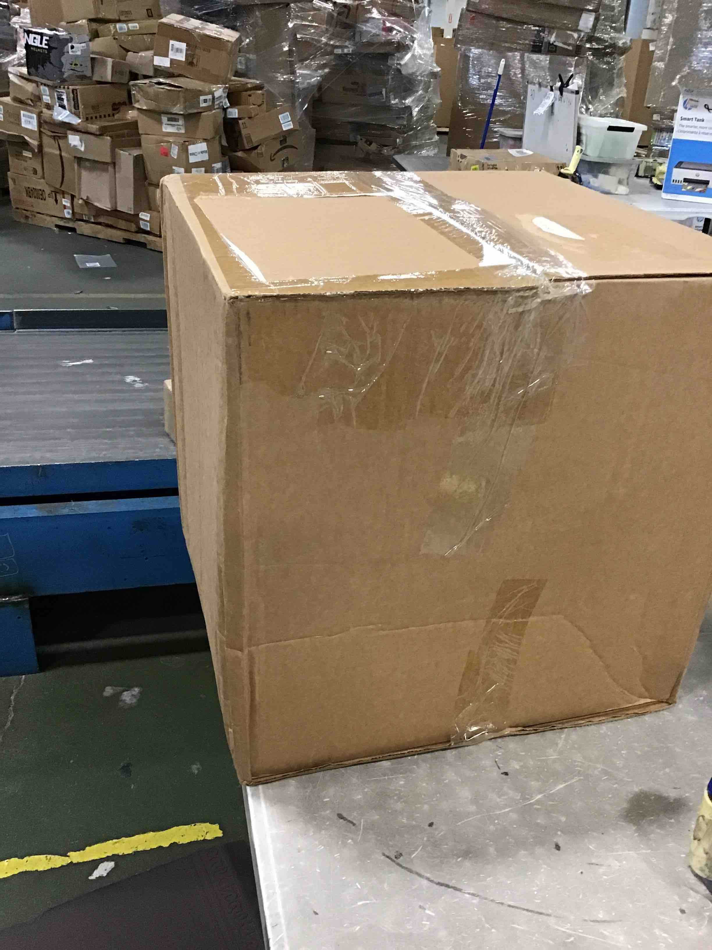 https://s3.amazonaws.com/lotting-images-prod/bidfta/GRN6742000_1721796131716.jpeg