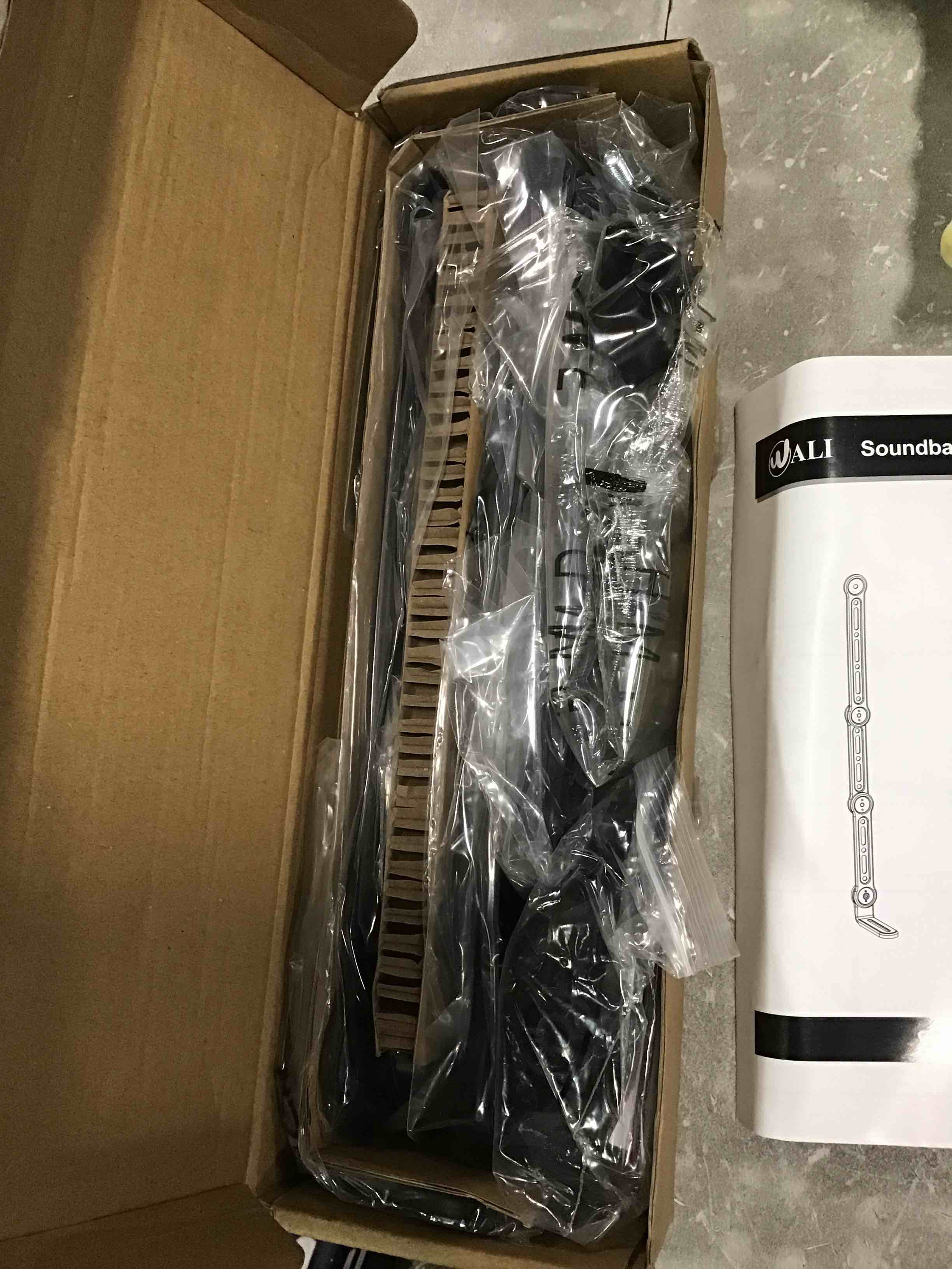 https://s3.amazonaws.com/lotting-images-prod/bidfta/GRN6742807_1722489271295.jpeg