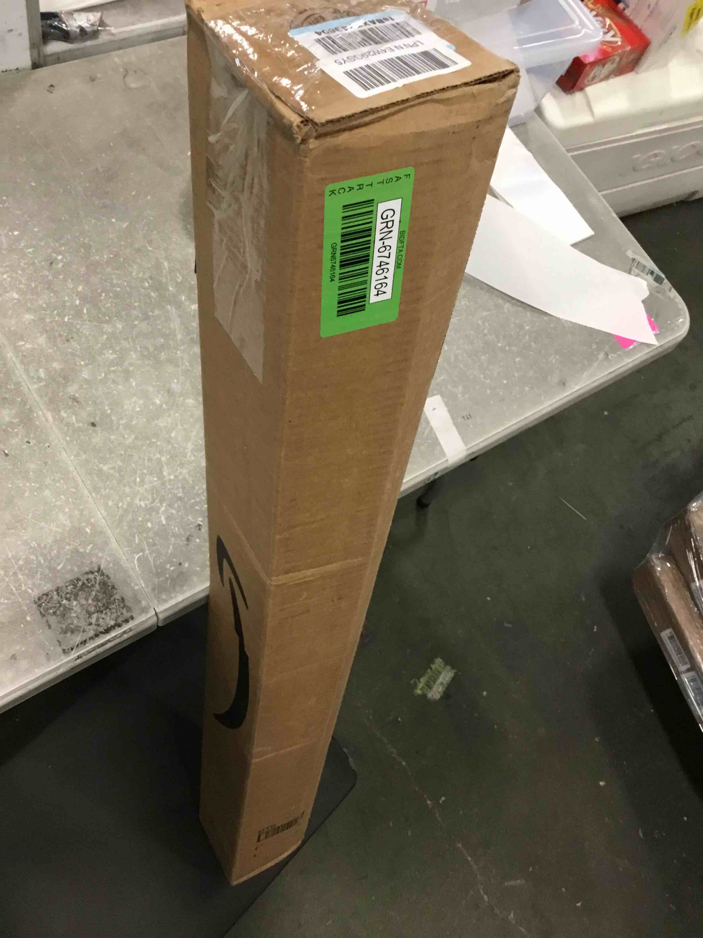 https://s3.amazonaws.com/lotting-images-prod/bidfta/GRN6746164_1721942252035.jpeg