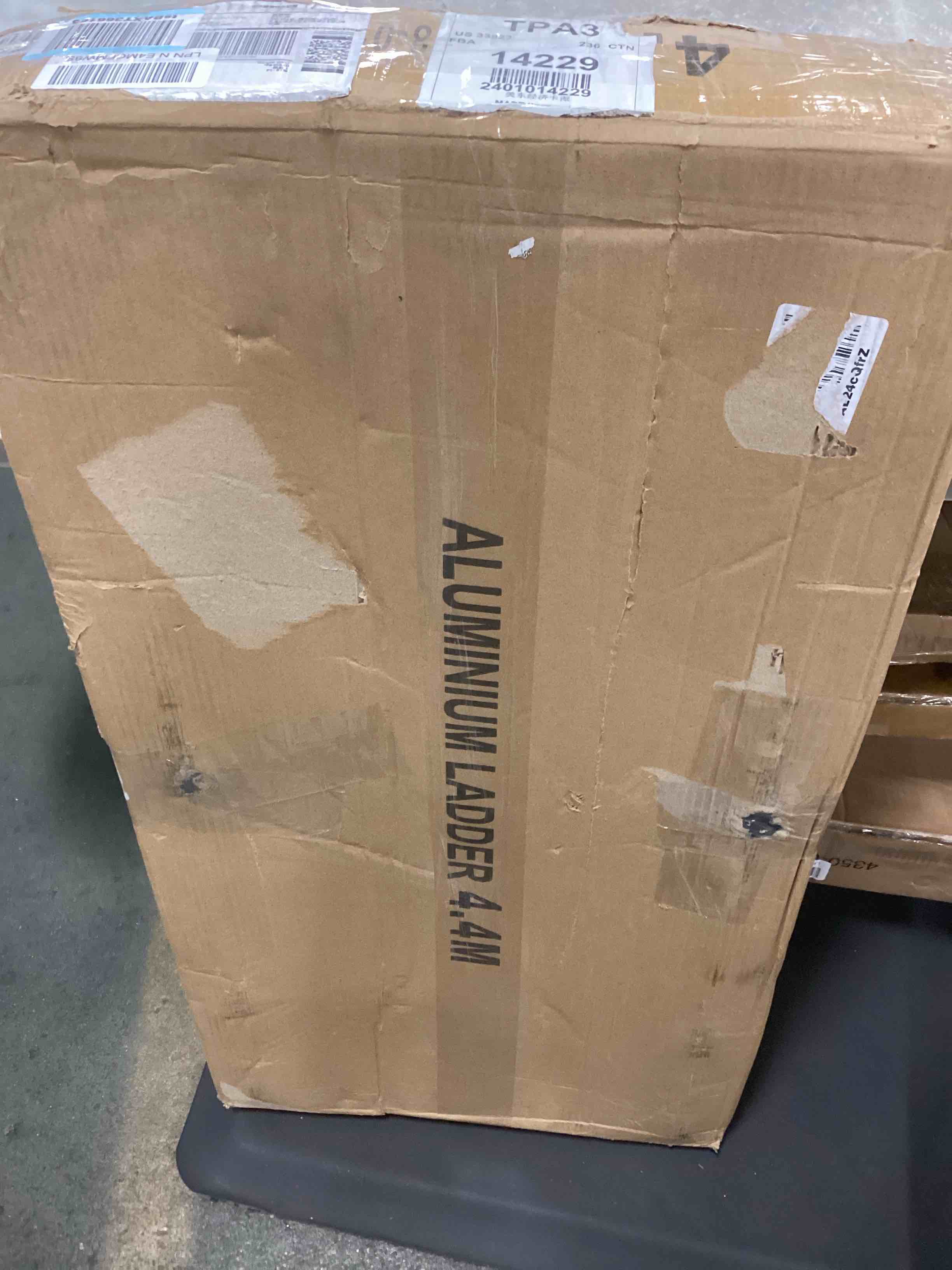 https://s3.amazonaws.com/lotting-images-prod/bidfta/GRN6746629_1722303952688.jpeg