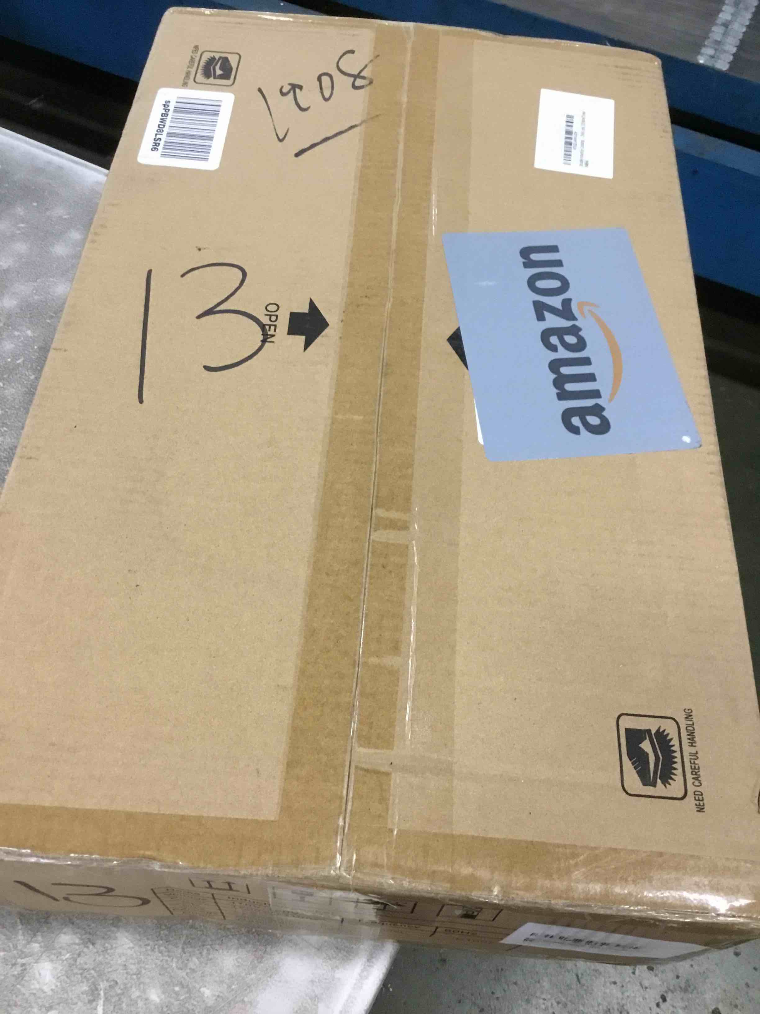 https://s3.amazonaws.com/lotting-images-prod/bidfta/GRN6747221_1722534765803.jpeg