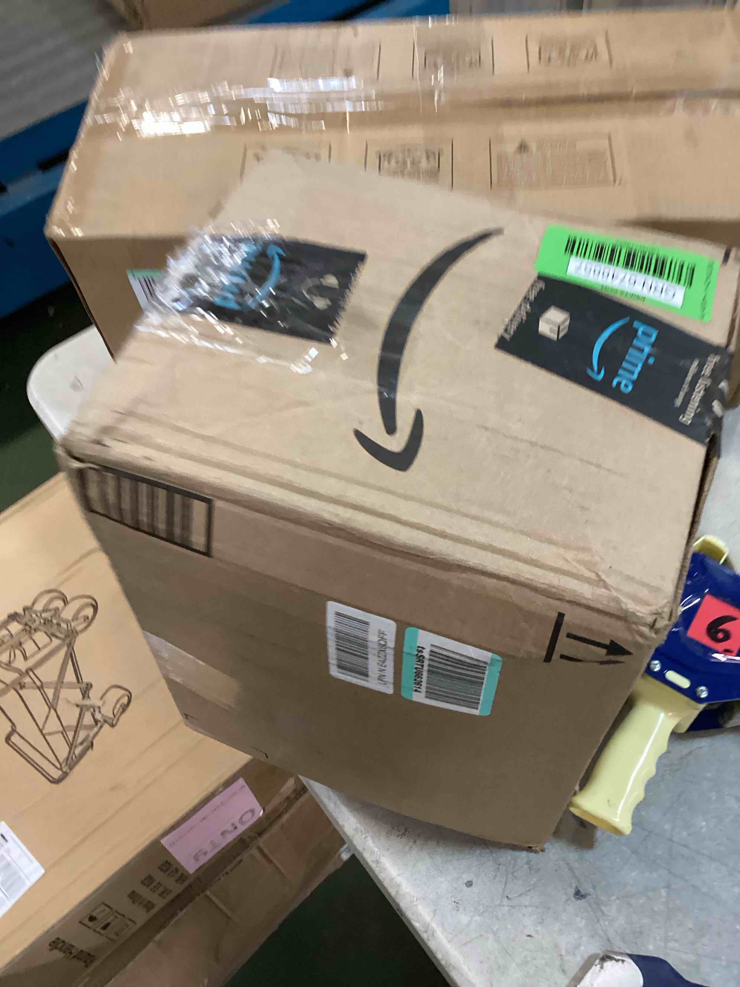 https://s3.amazonaws.com/lotting-images-prod/bidfta/GRN6748857_1722011751462.jpeg