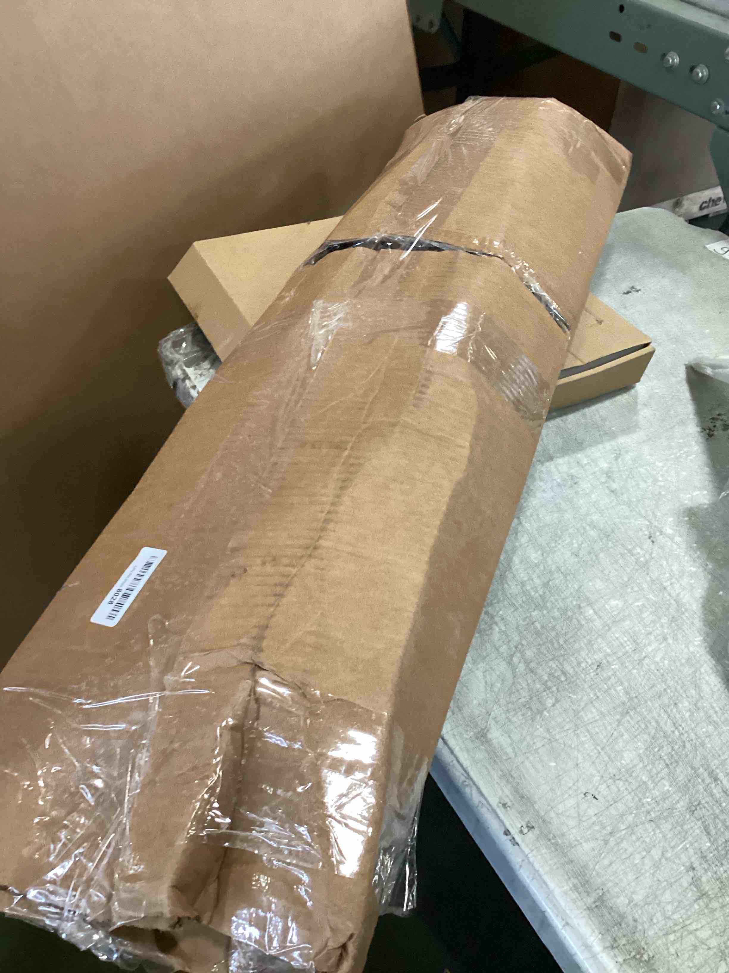 https://s3.amazonaws.com/lotting-images-prod/bidfta/GRN6748992_1720533274273.jpeg