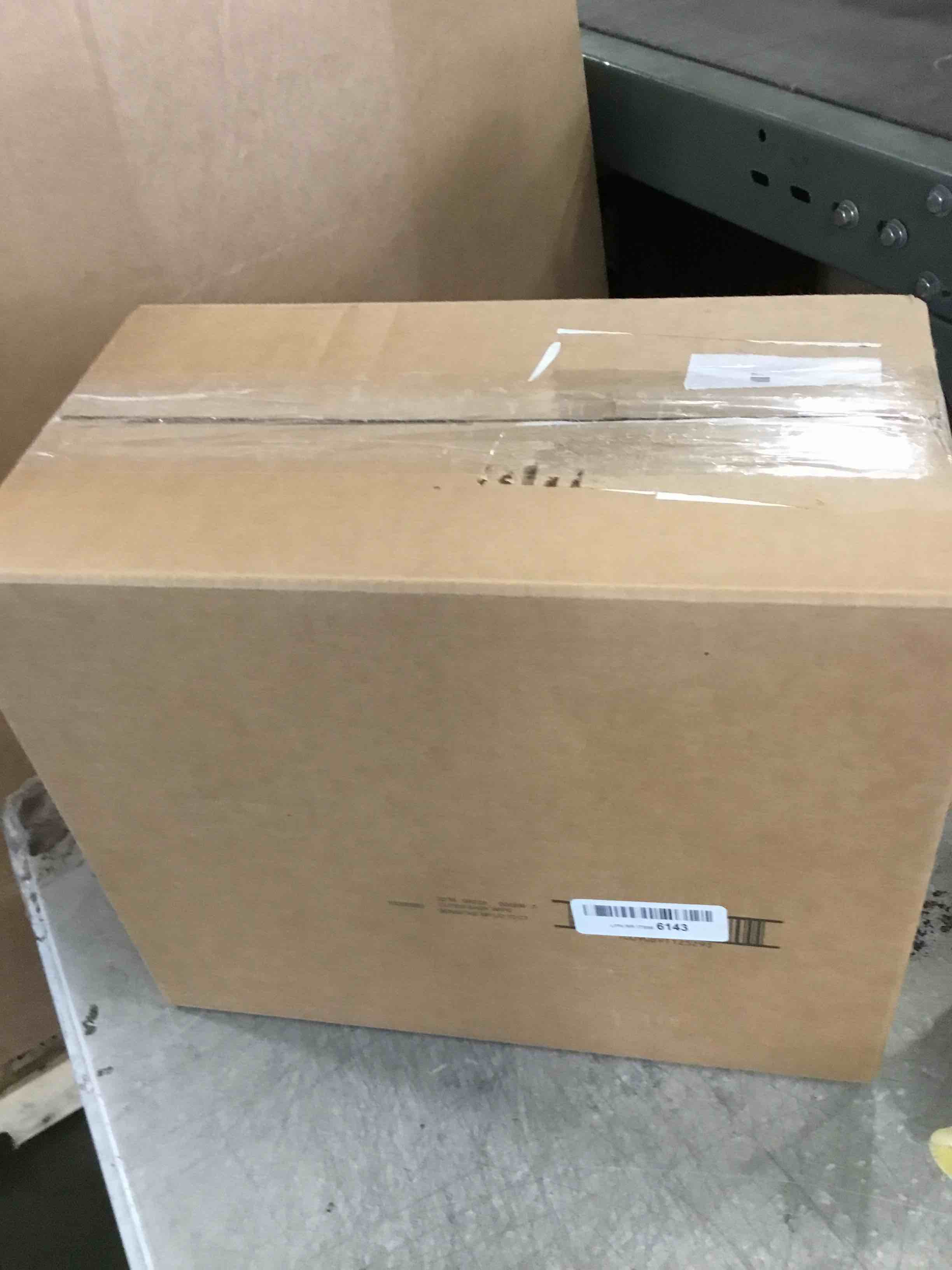 https://s3.amazonaws.com/lotting-images-prod/bidfta/GRN6749275_1720626042497.jpeg