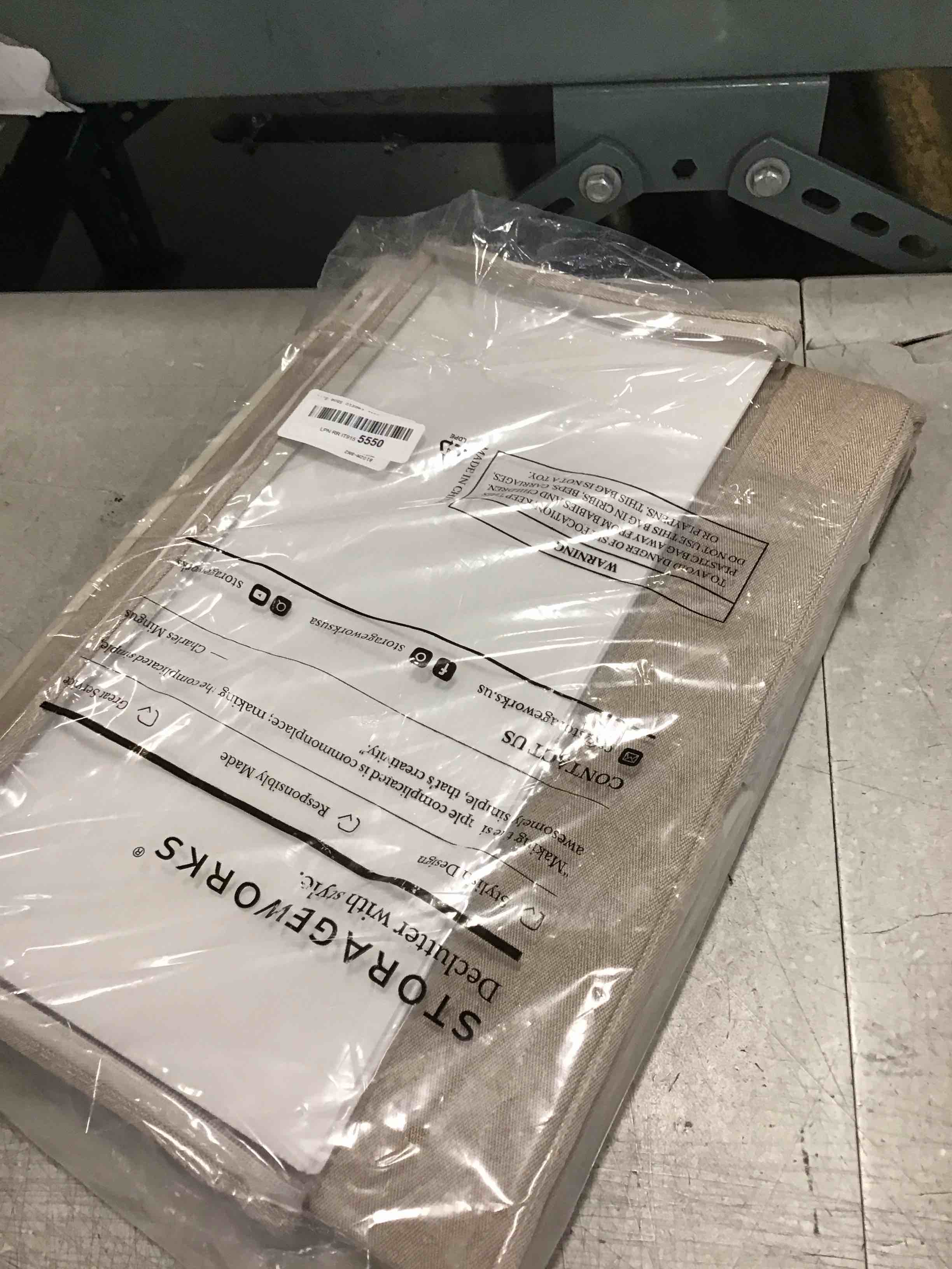 https://s3.amazonaws.com/lotting-images-prod/bidfta/GRN6750031_1721221348996.jpeg