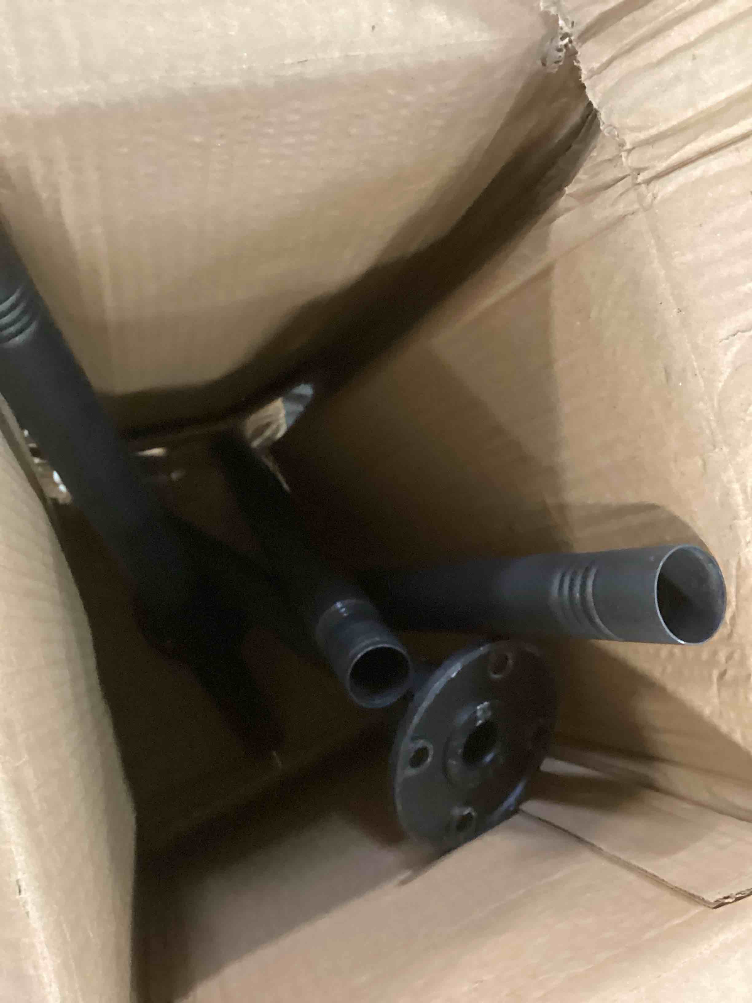 https://s3.amazonaws.com/lotting-images-prod/bidfta/GRN6750662_1721652341390.jpeg