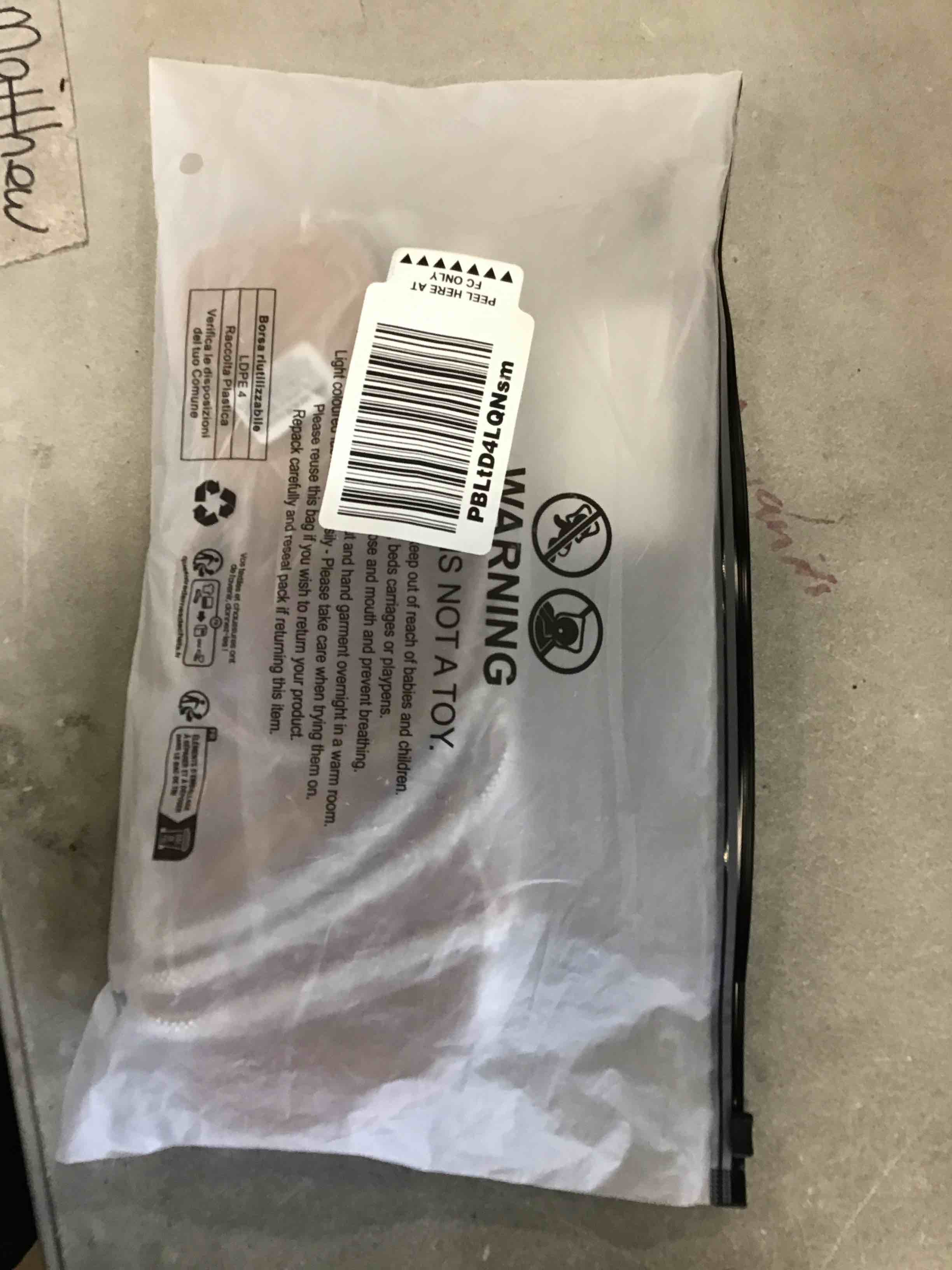 https://s3.amazonaws.com/lotting-images-prod/bidfta/GRN6752224_1722367944178.jpeg